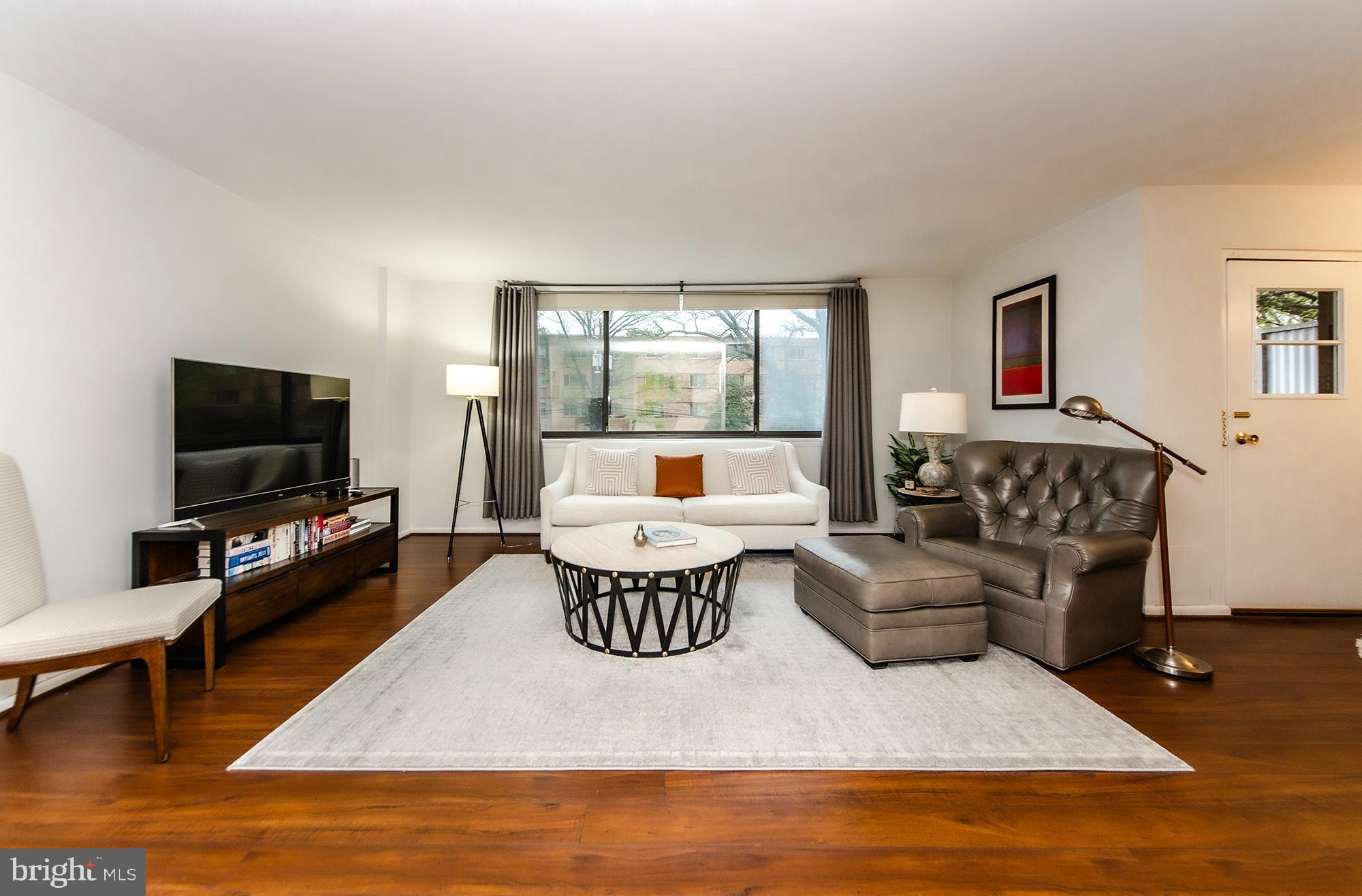 LORCOM HOUSE - Residential