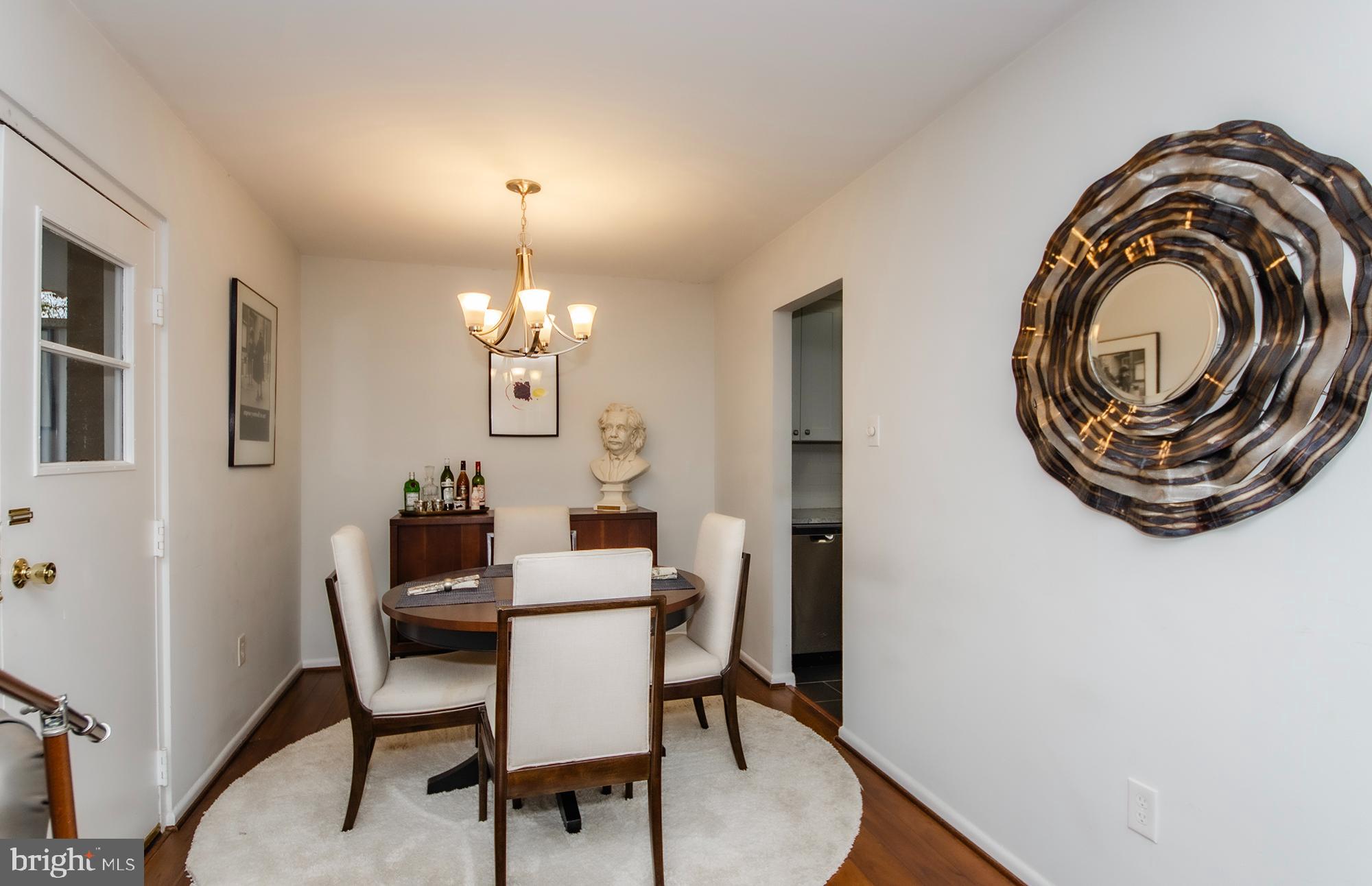 LORCOM HOUSE - Residential