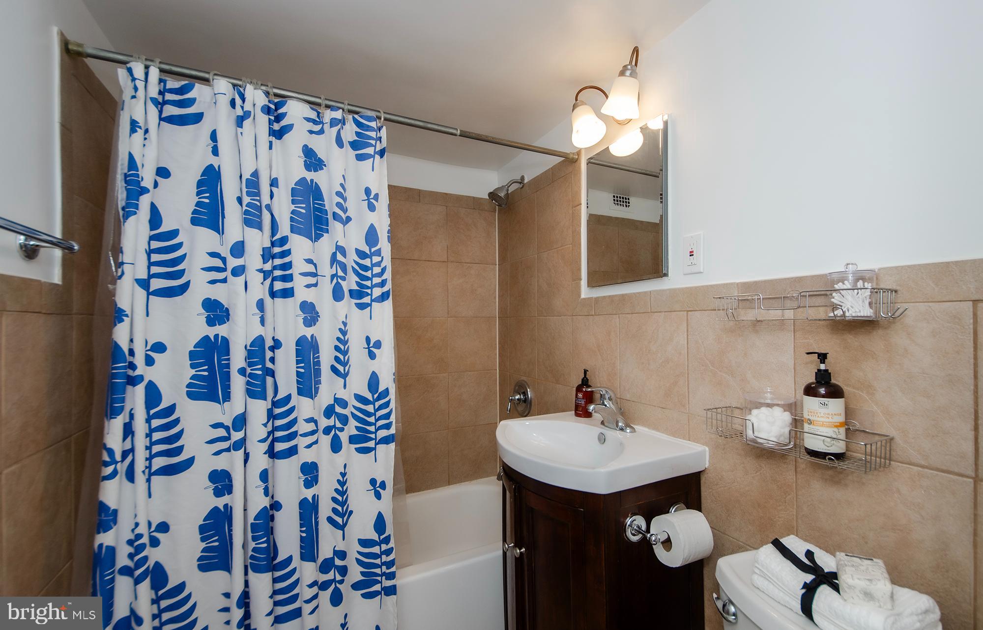 LORCOM HOUSE - Residential