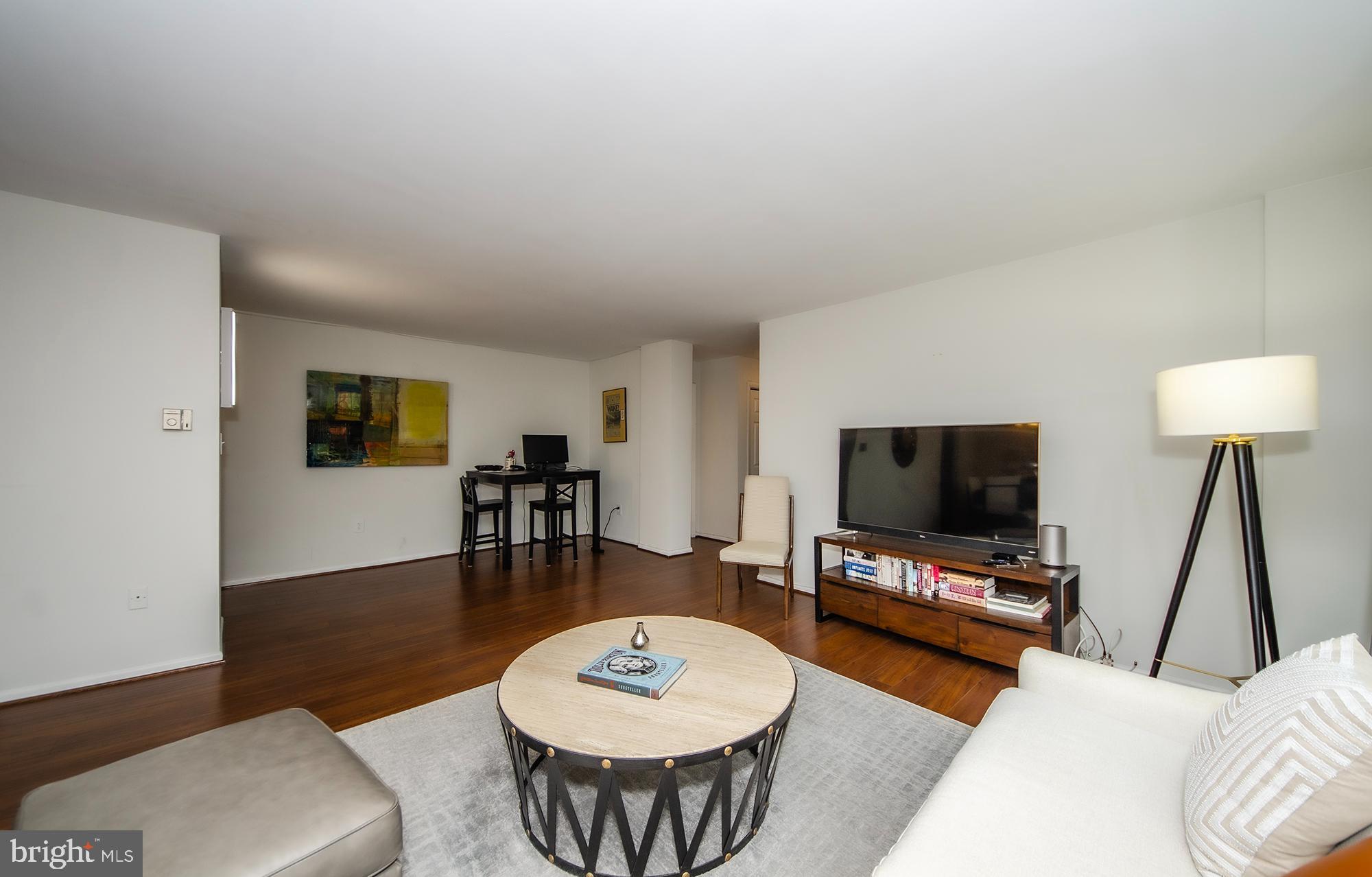 LORCOM HOUSE - Residential