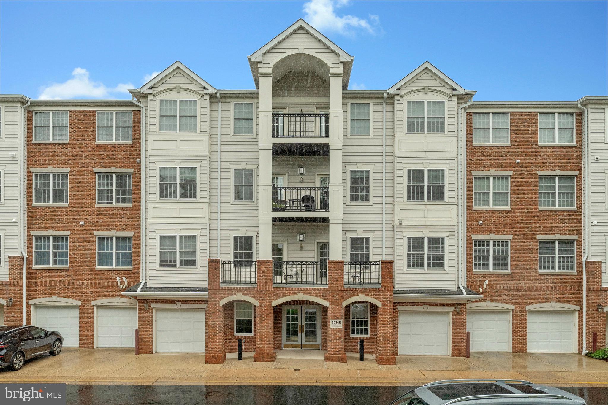 CENTRAL PARKE AT LOWES ISLAND - Residential