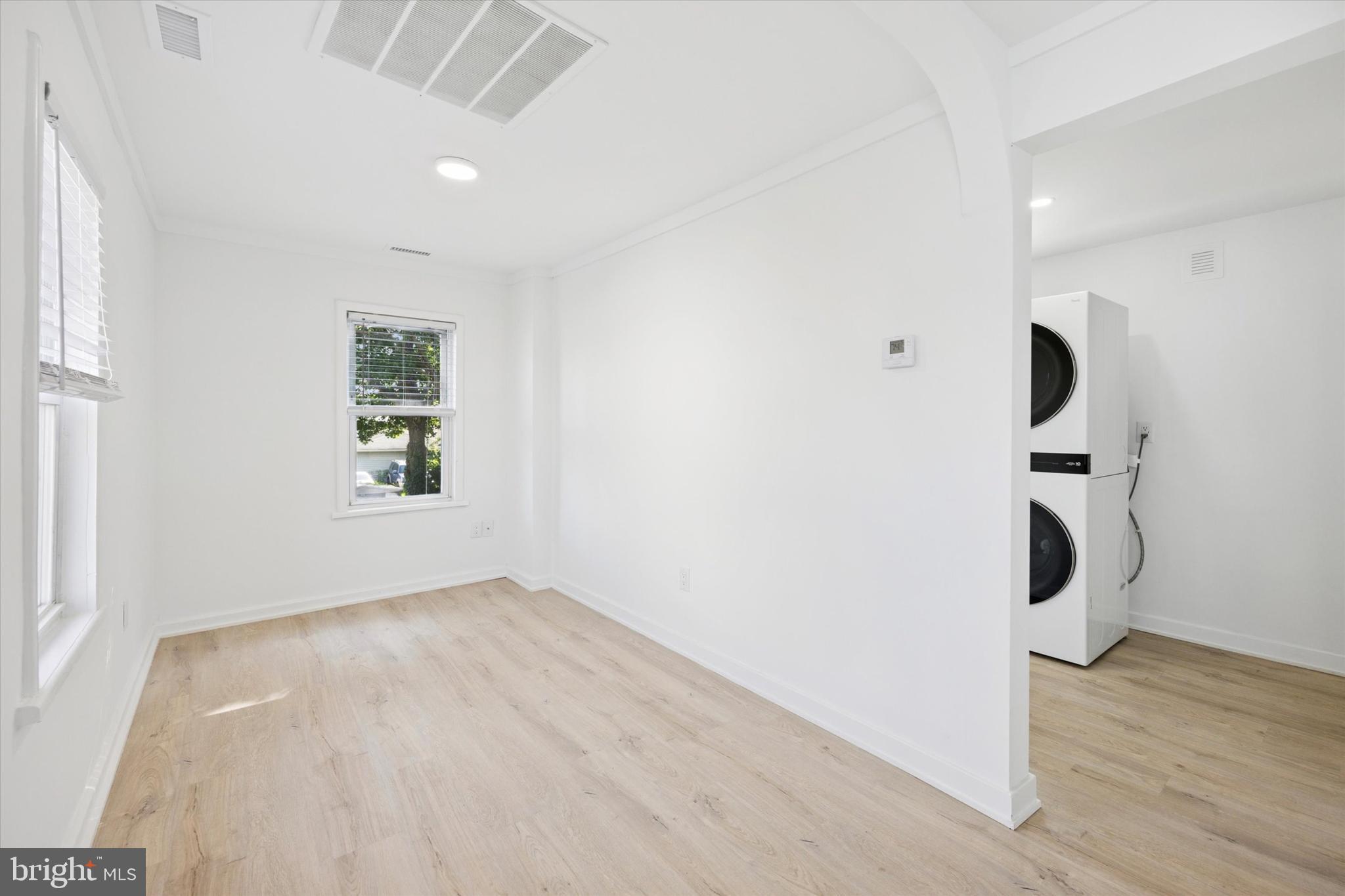 905 JERSEY AVE 2