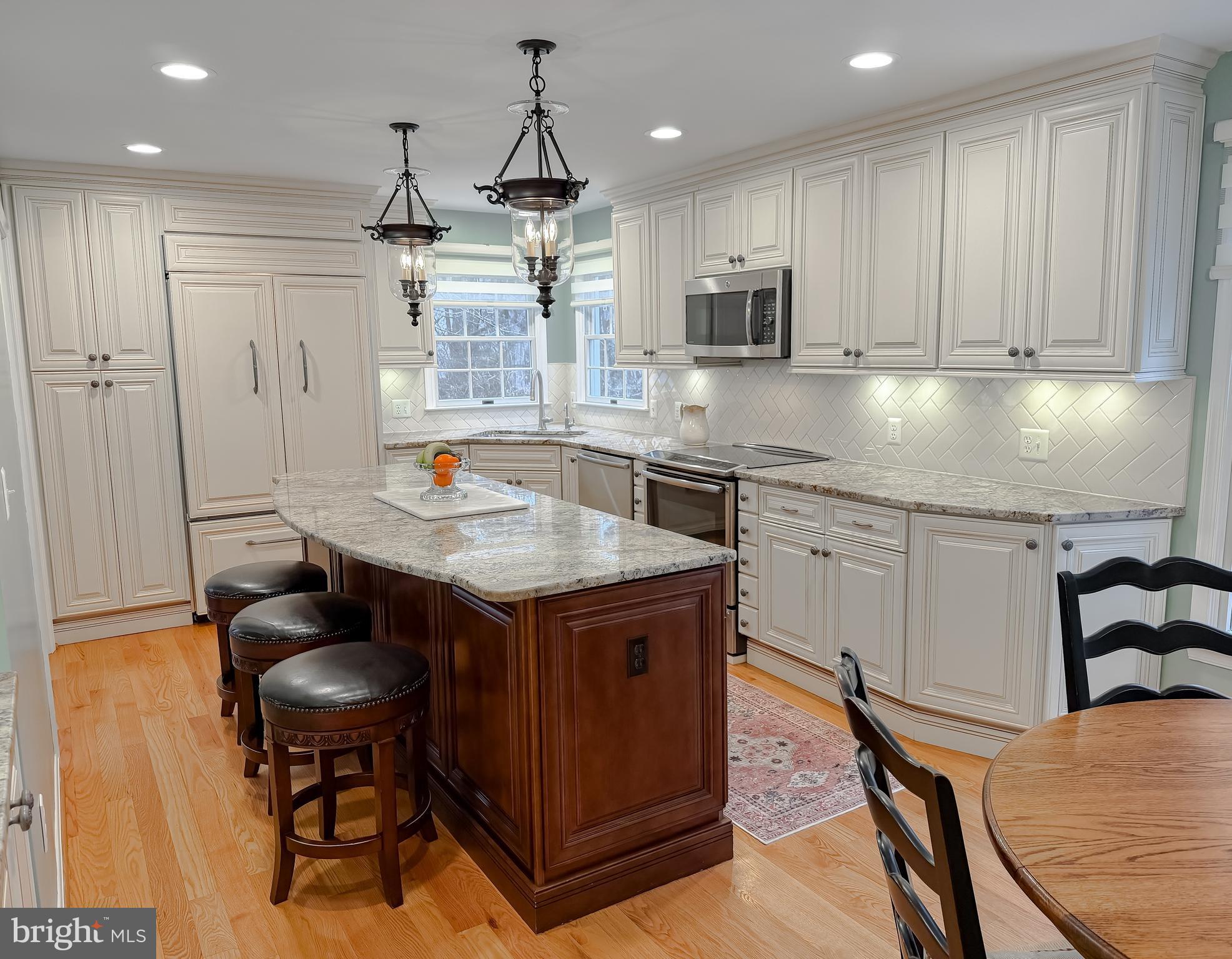 BRETON BAY LANDING - Residential