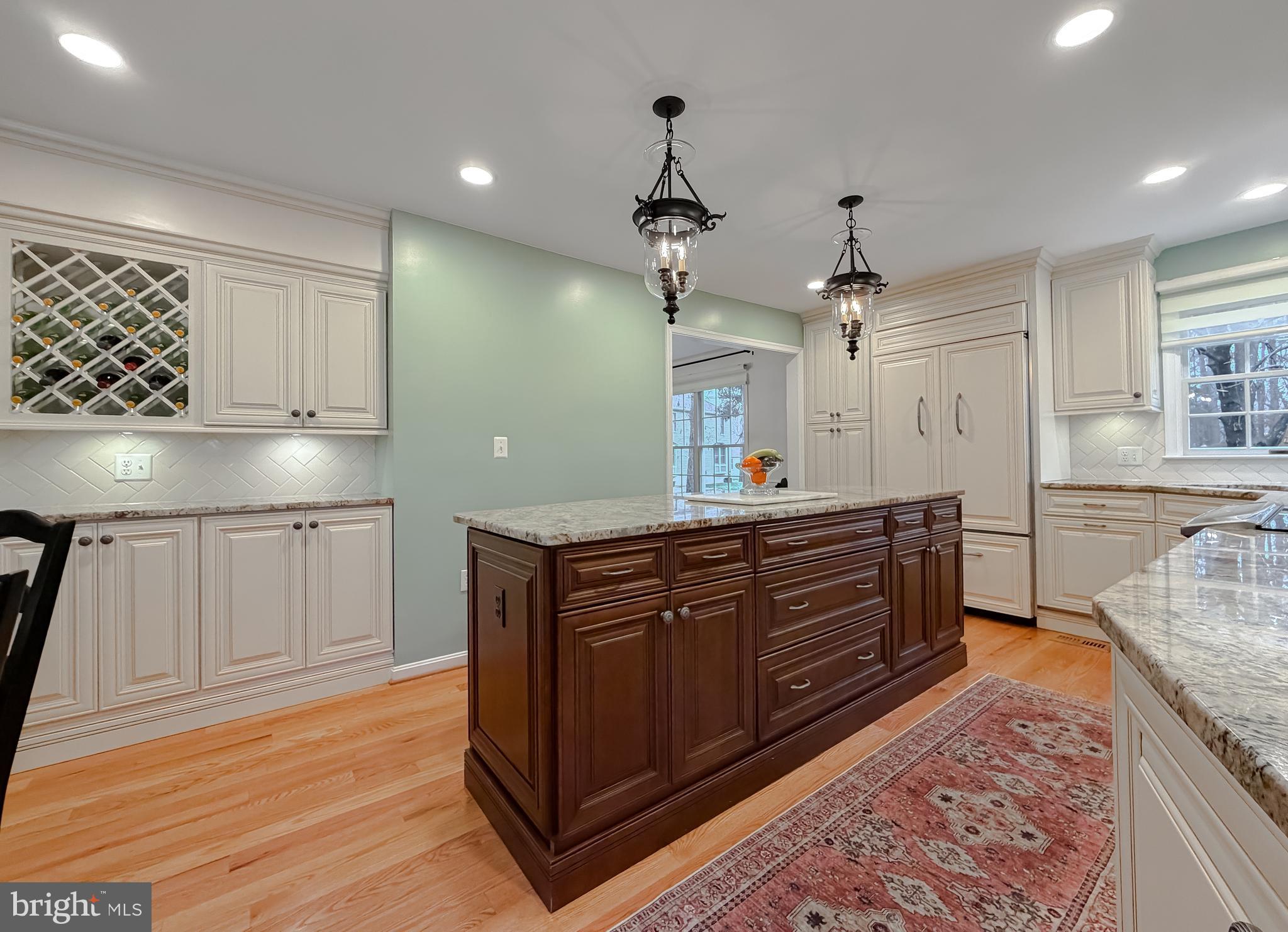 BRETON BAY LANDING - Residential