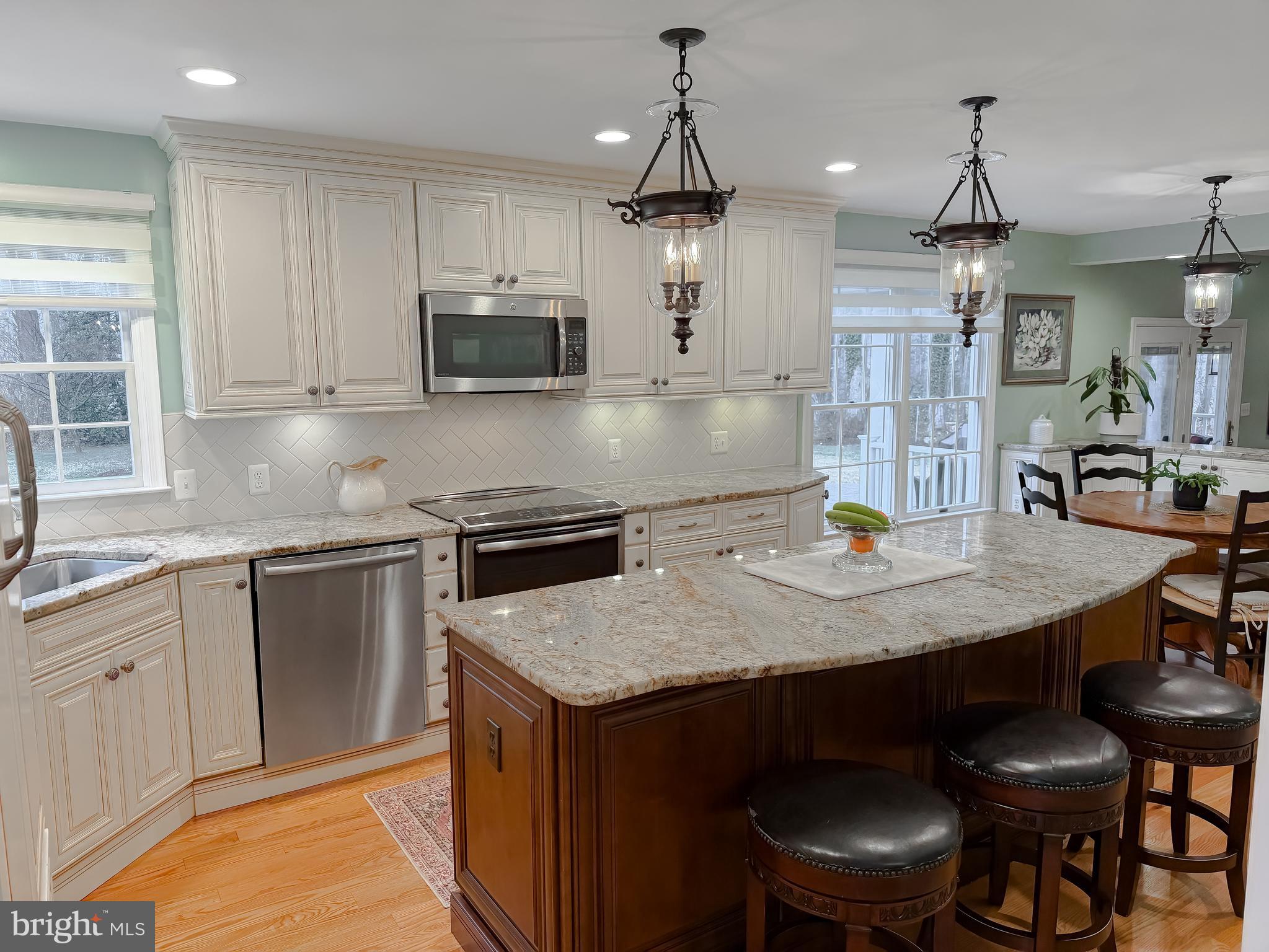 BRETON BAY LANDING - Residential