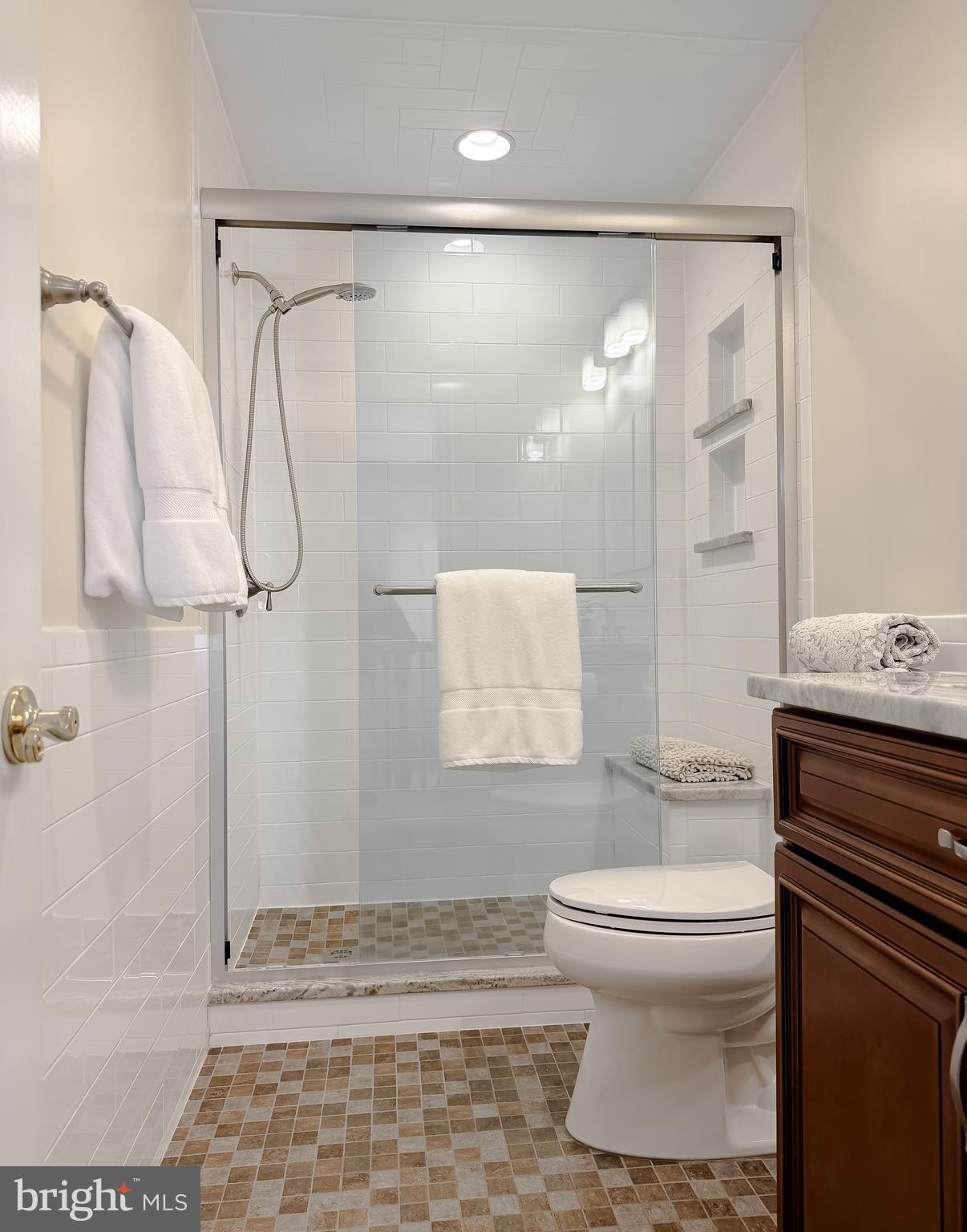 BRETON BAY LANDING - Residential