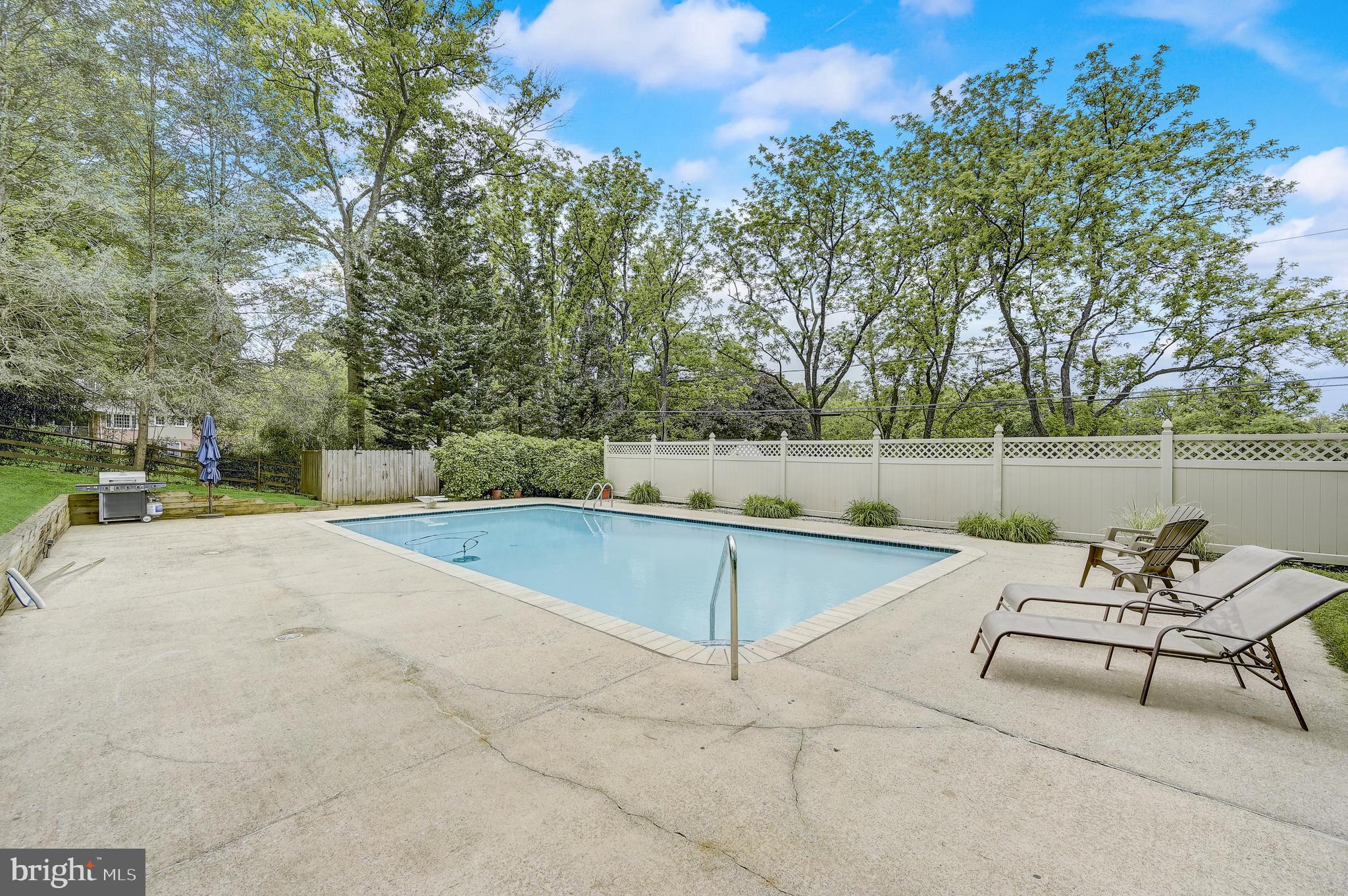 ST JOHNS VILLAGE - Residential