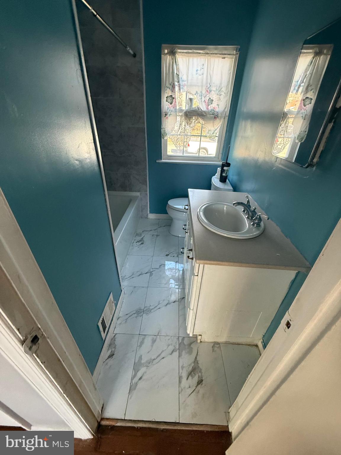 RADIANT VALLEY - Residential