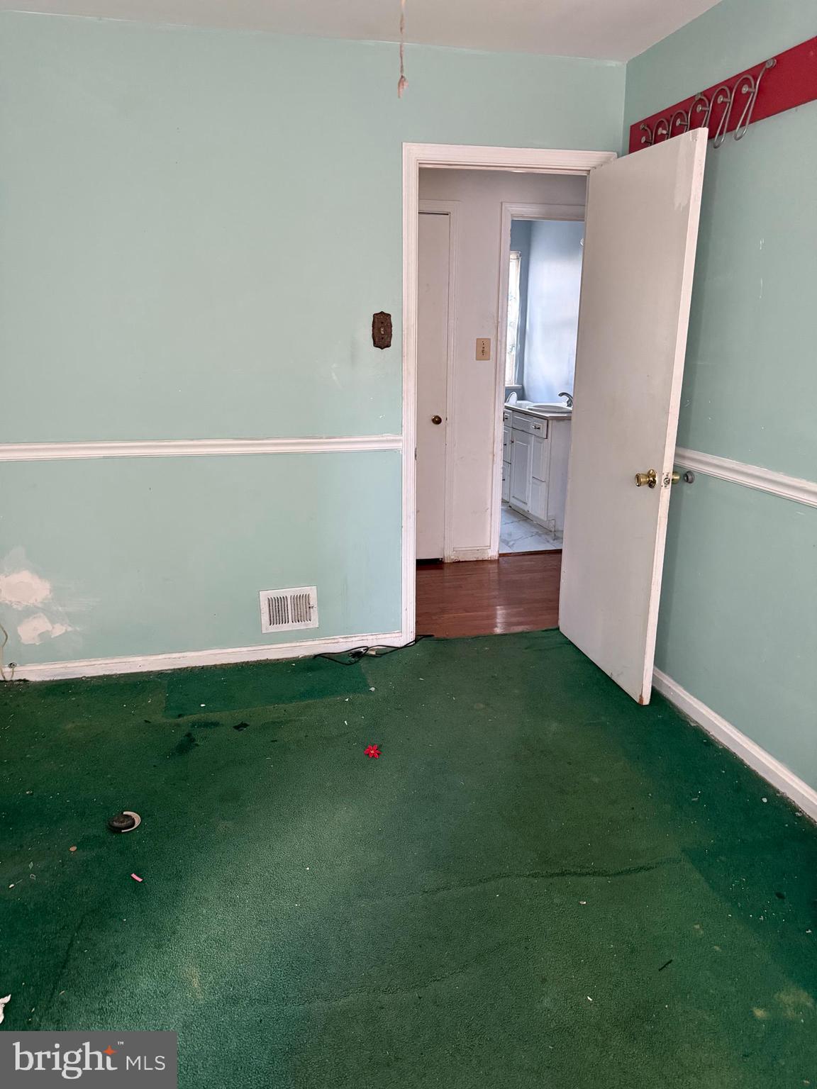 RADIANT VALLEY - Residential