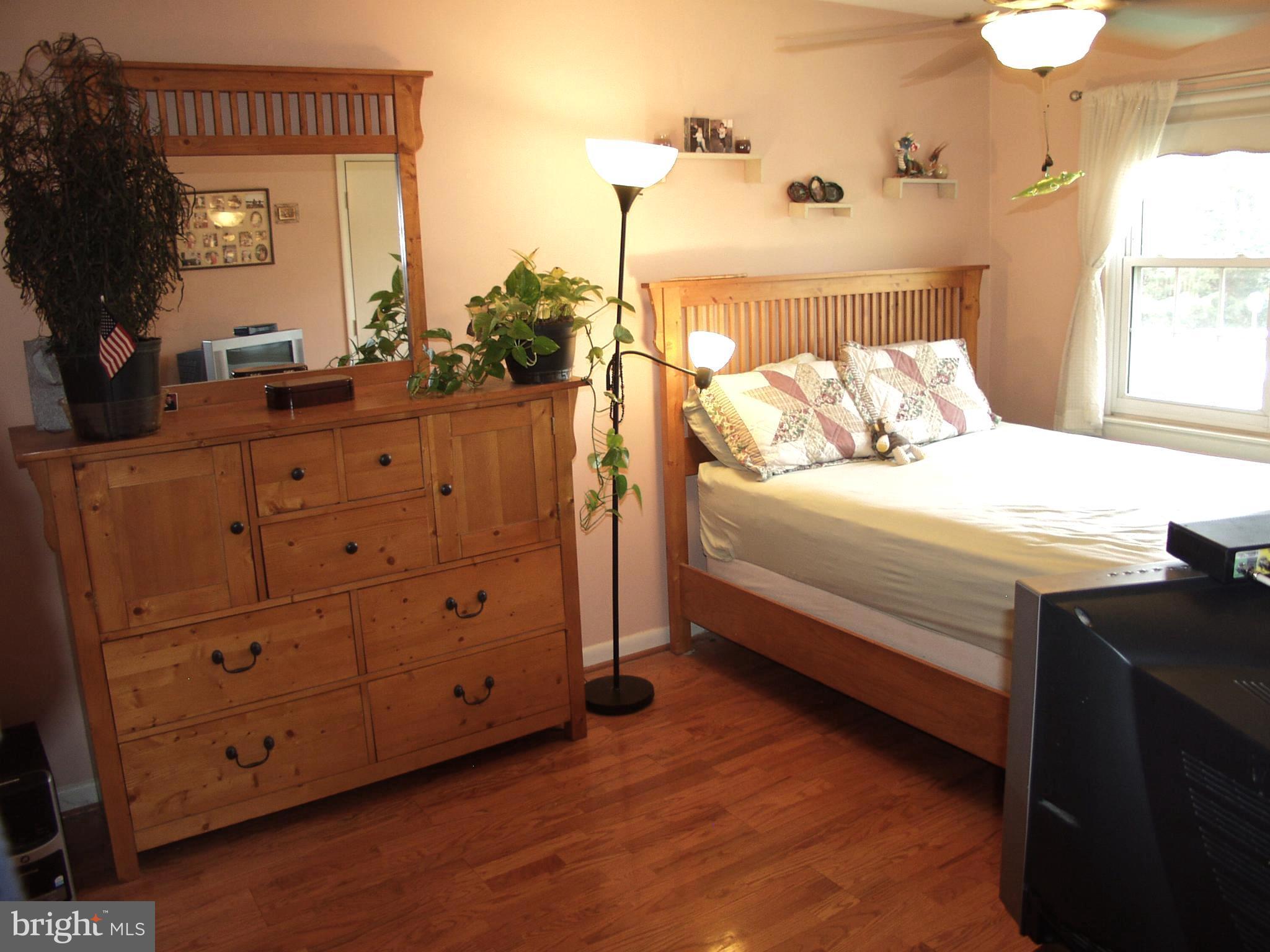 CRESTWOOD HAMLET - Residential