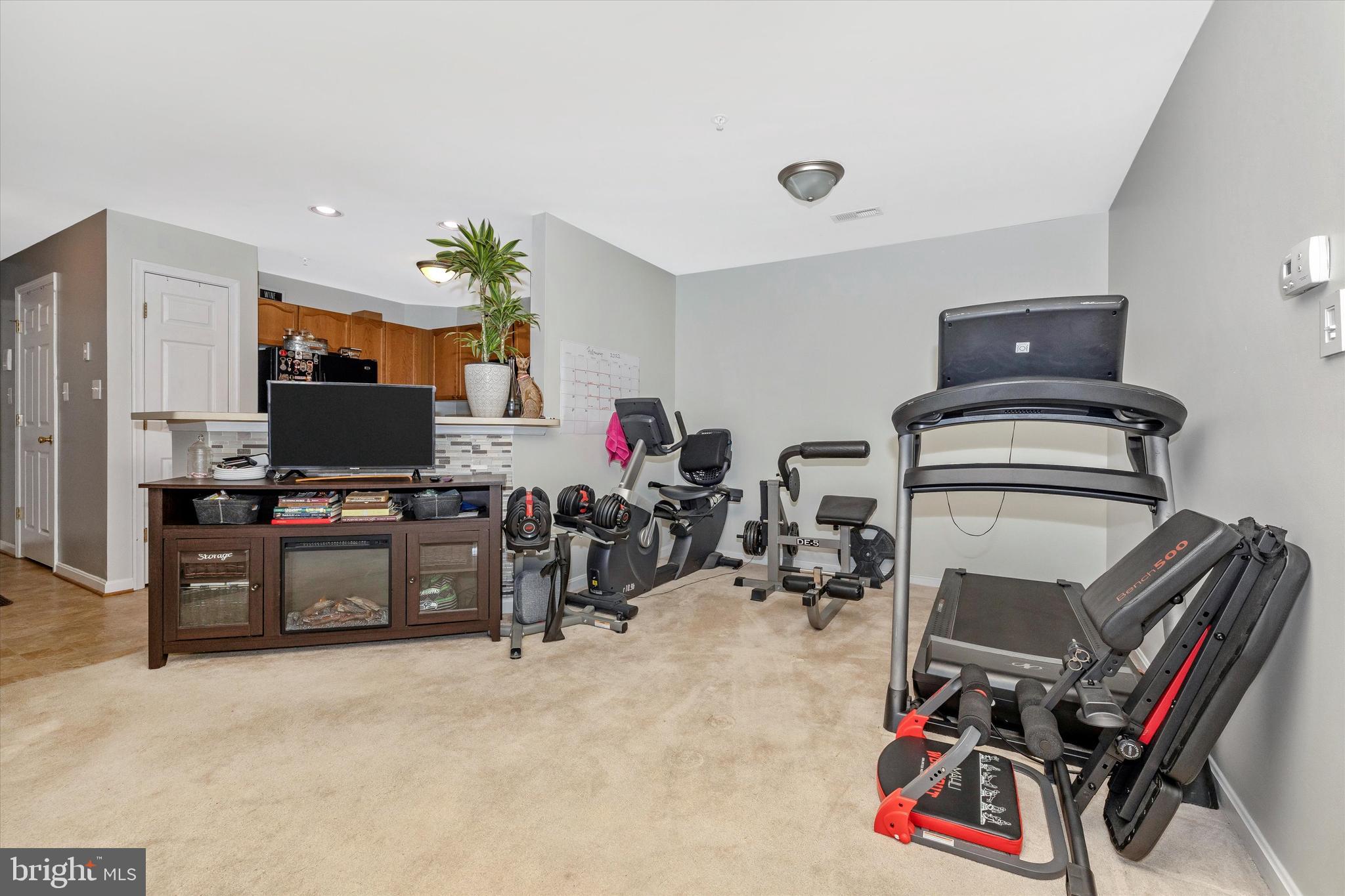 WHITTIER ECHO GLEN - Residential