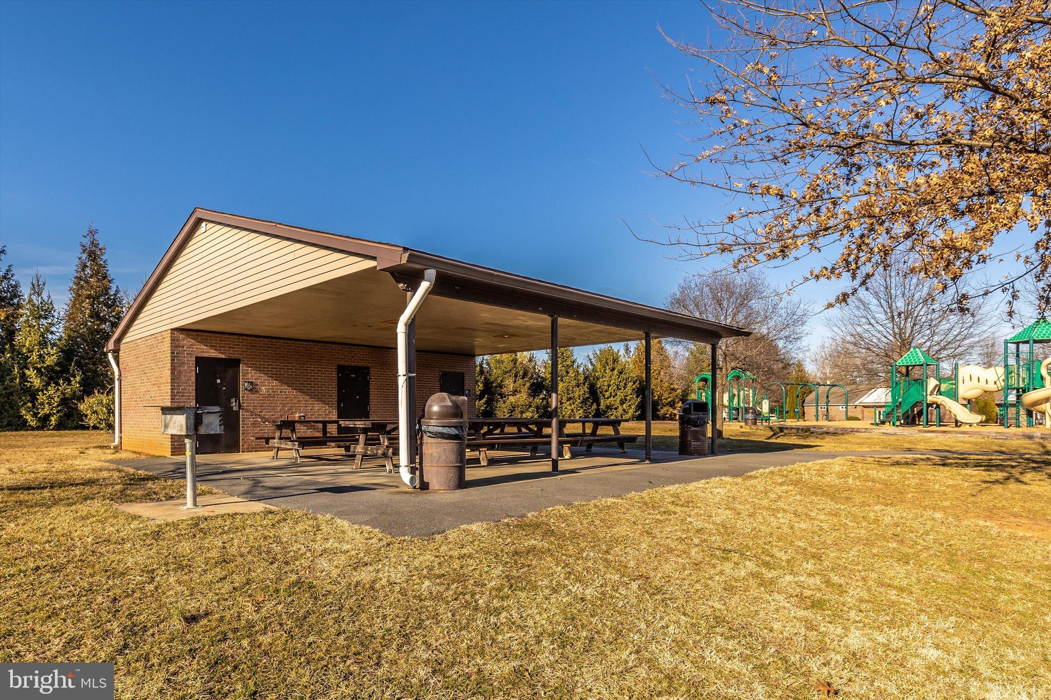 WHITTIER ECHO GLEN - Residential