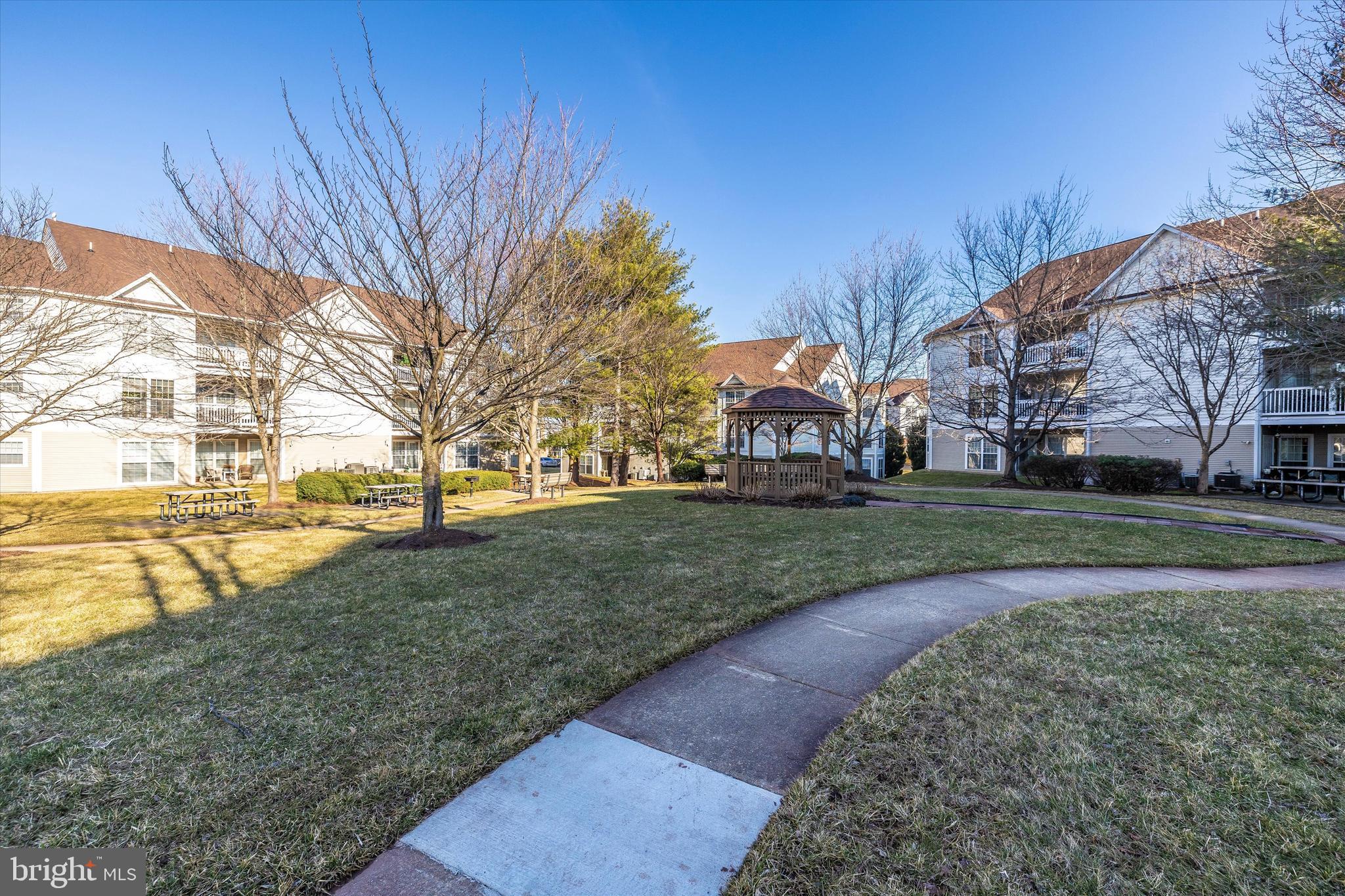 WHITTIER ECHO GLEN - Residential