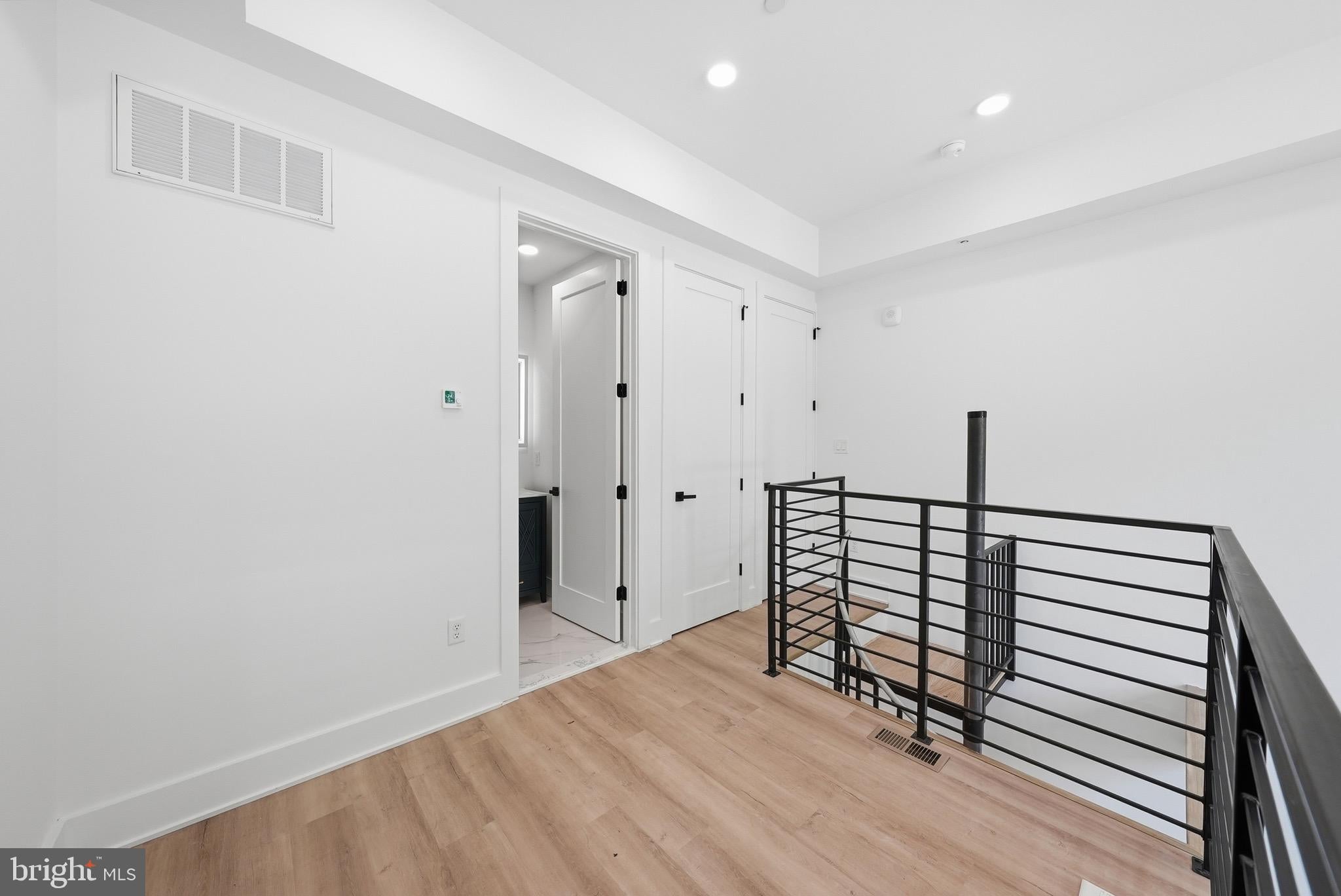 2105 M STREET NE 1
