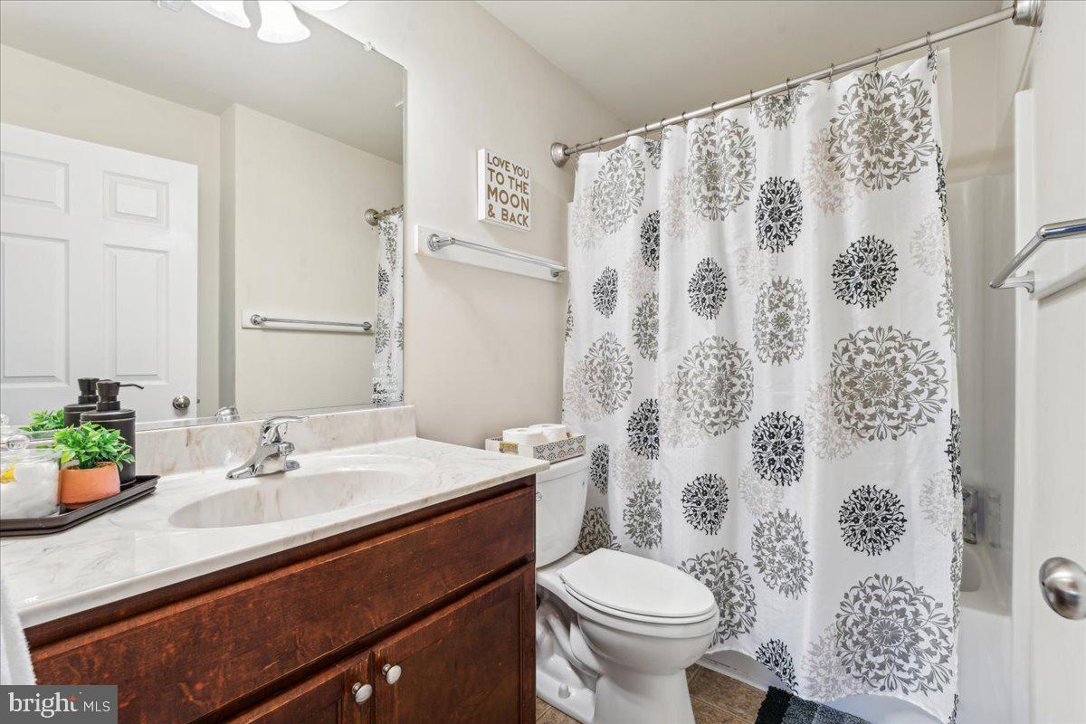 CARDINAL'S CREST - Residential