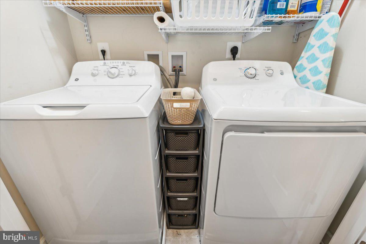 CARDINAL'S CREST - Residential