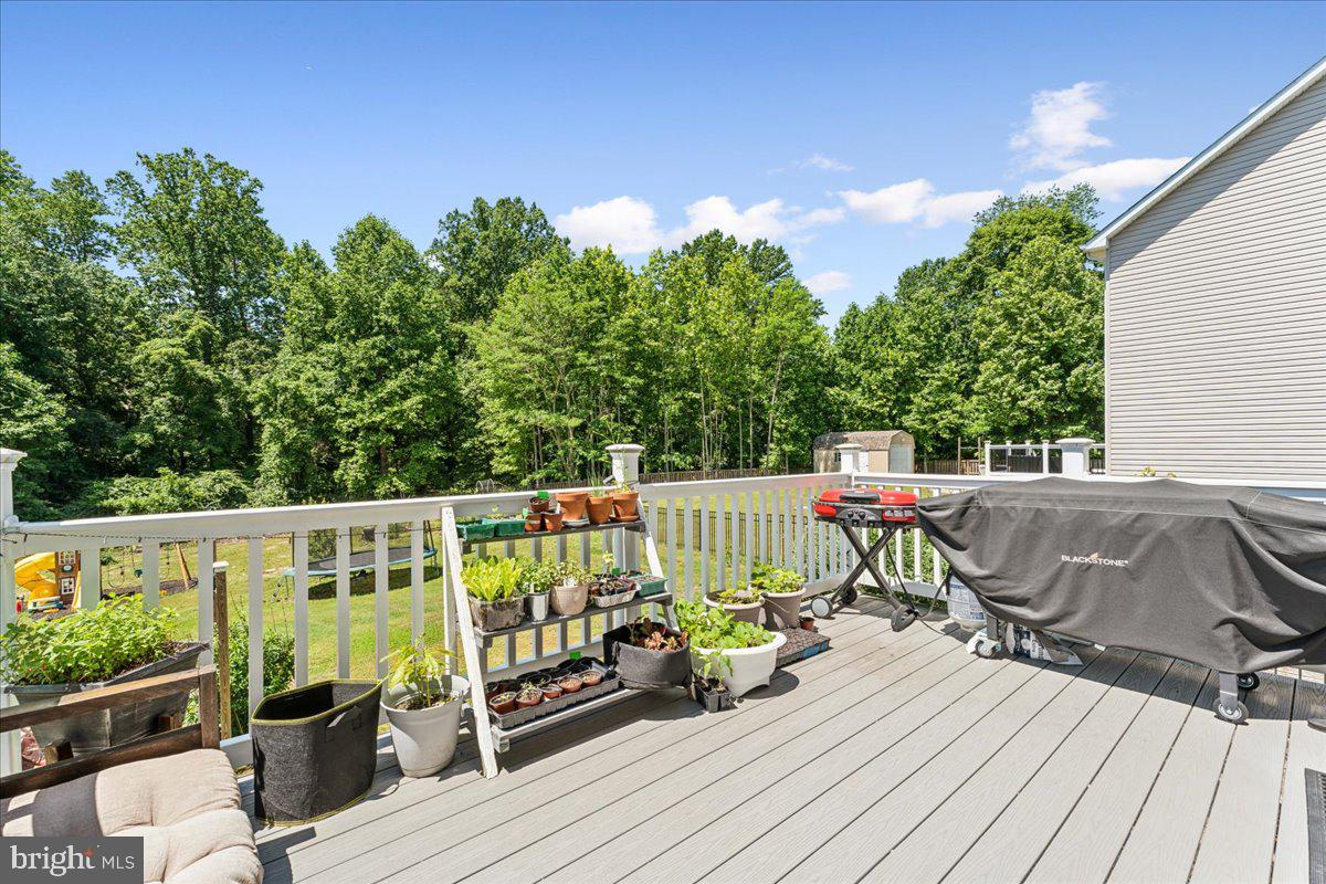 CARDINAL'S CREST - Residential