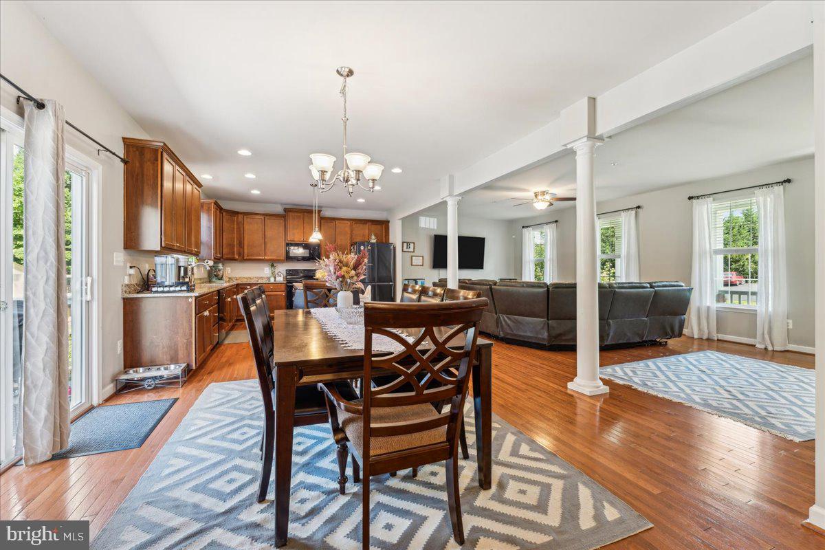 CARDINAL'S CREST - Residential