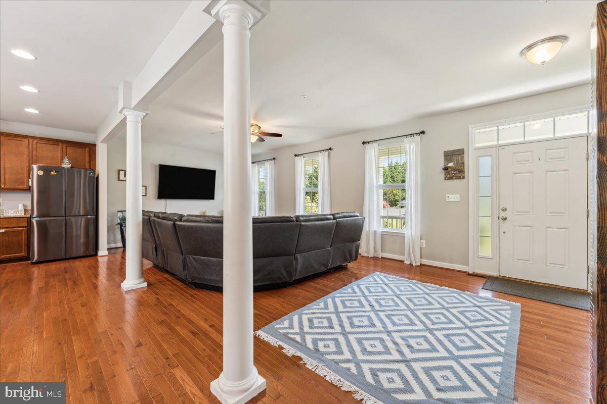 CARDINAL'S CREST - Residential