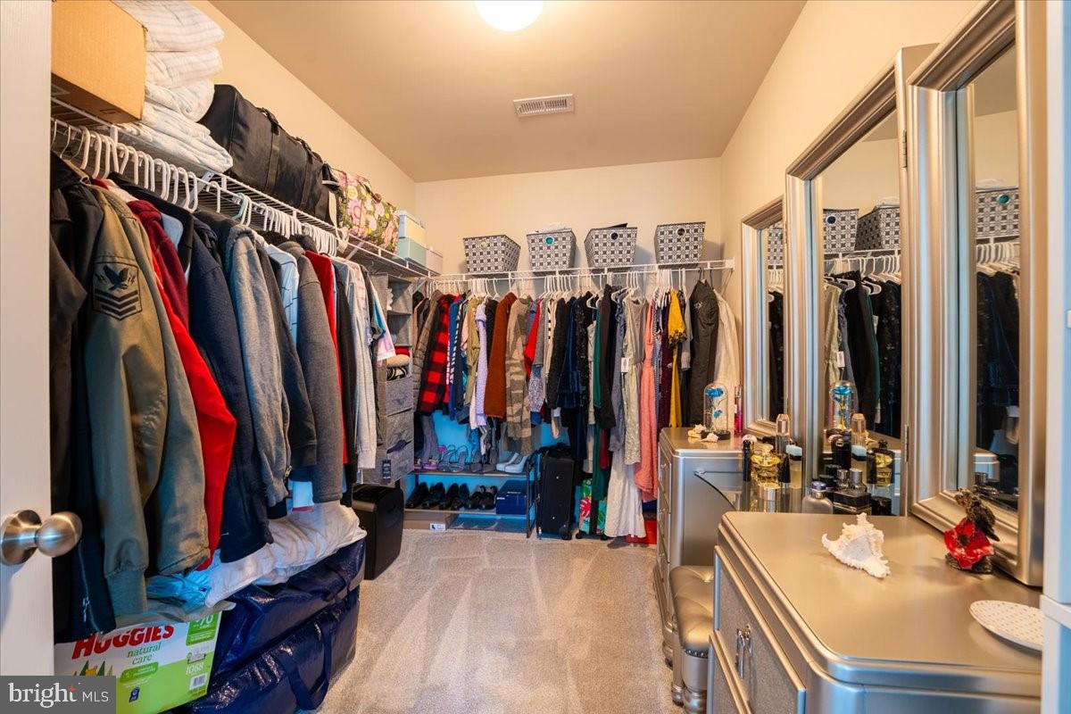 CARDINAL'S CREST - Residential