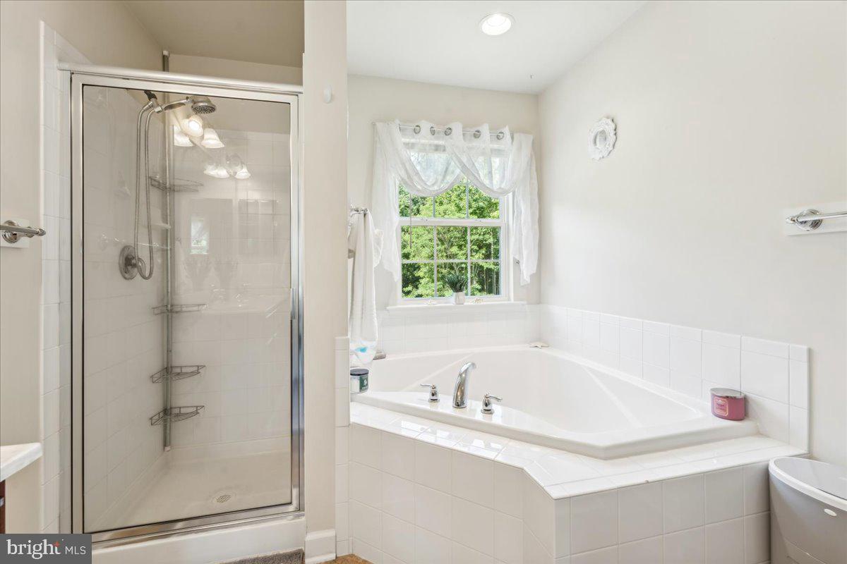 CARDINAL'S CREST - Residential