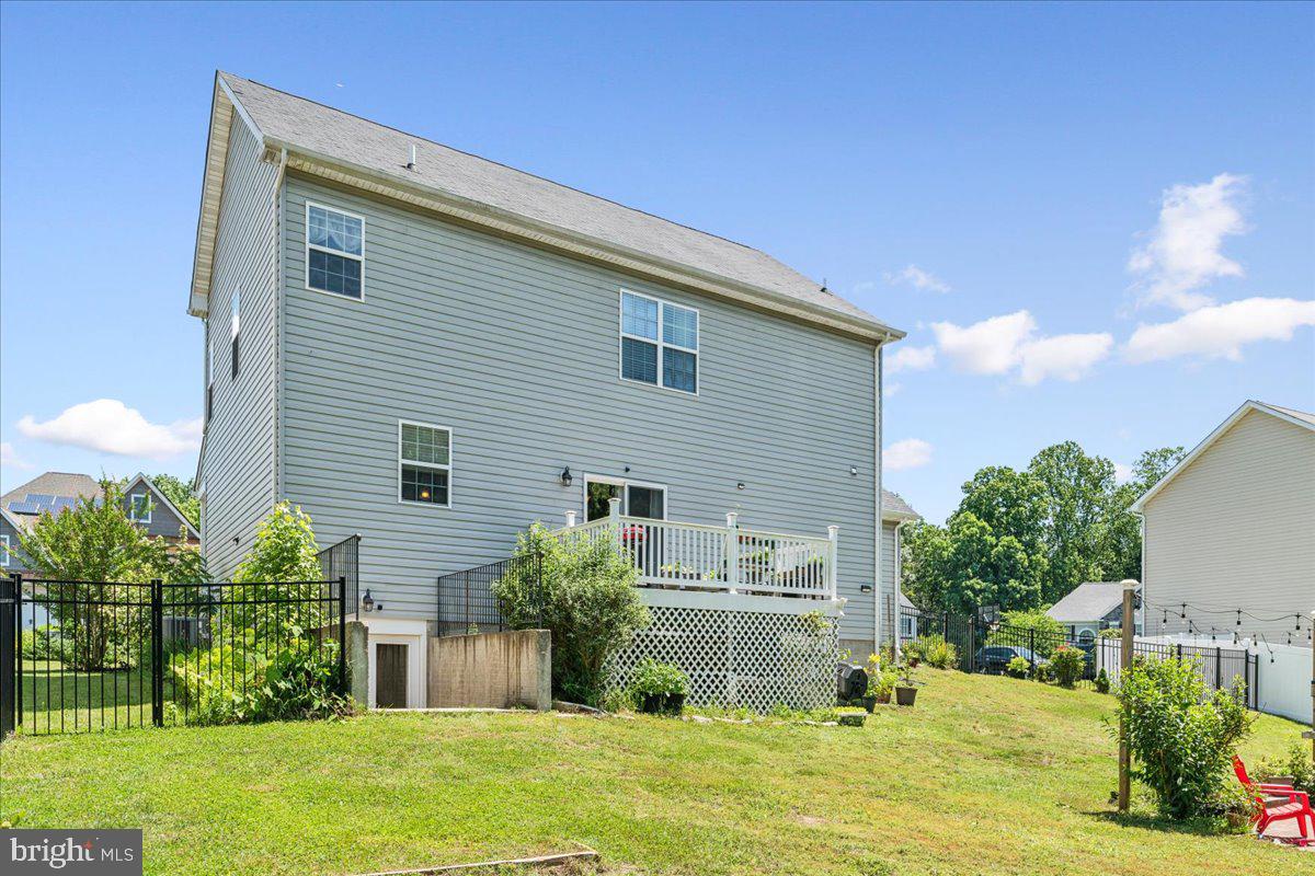 CARDINAL'S CREST - Residential