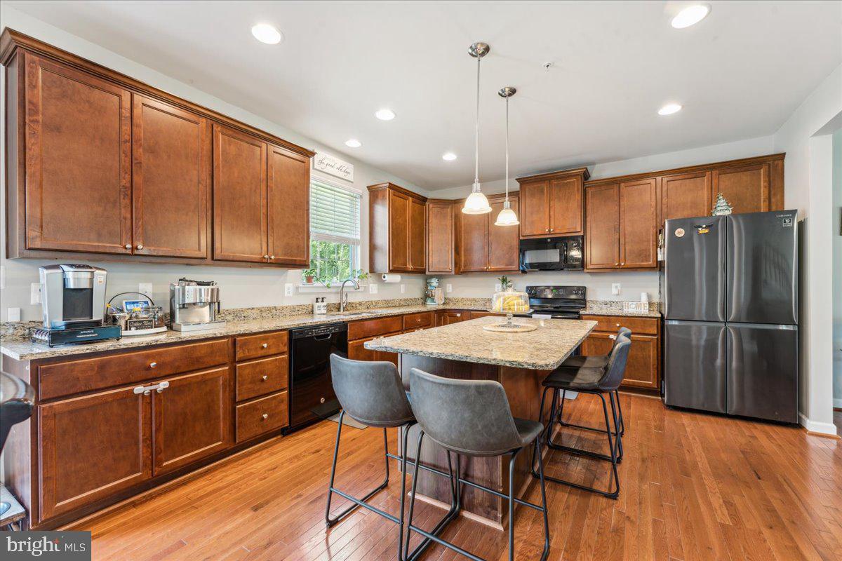 CARDINAL'S CREST - Residential