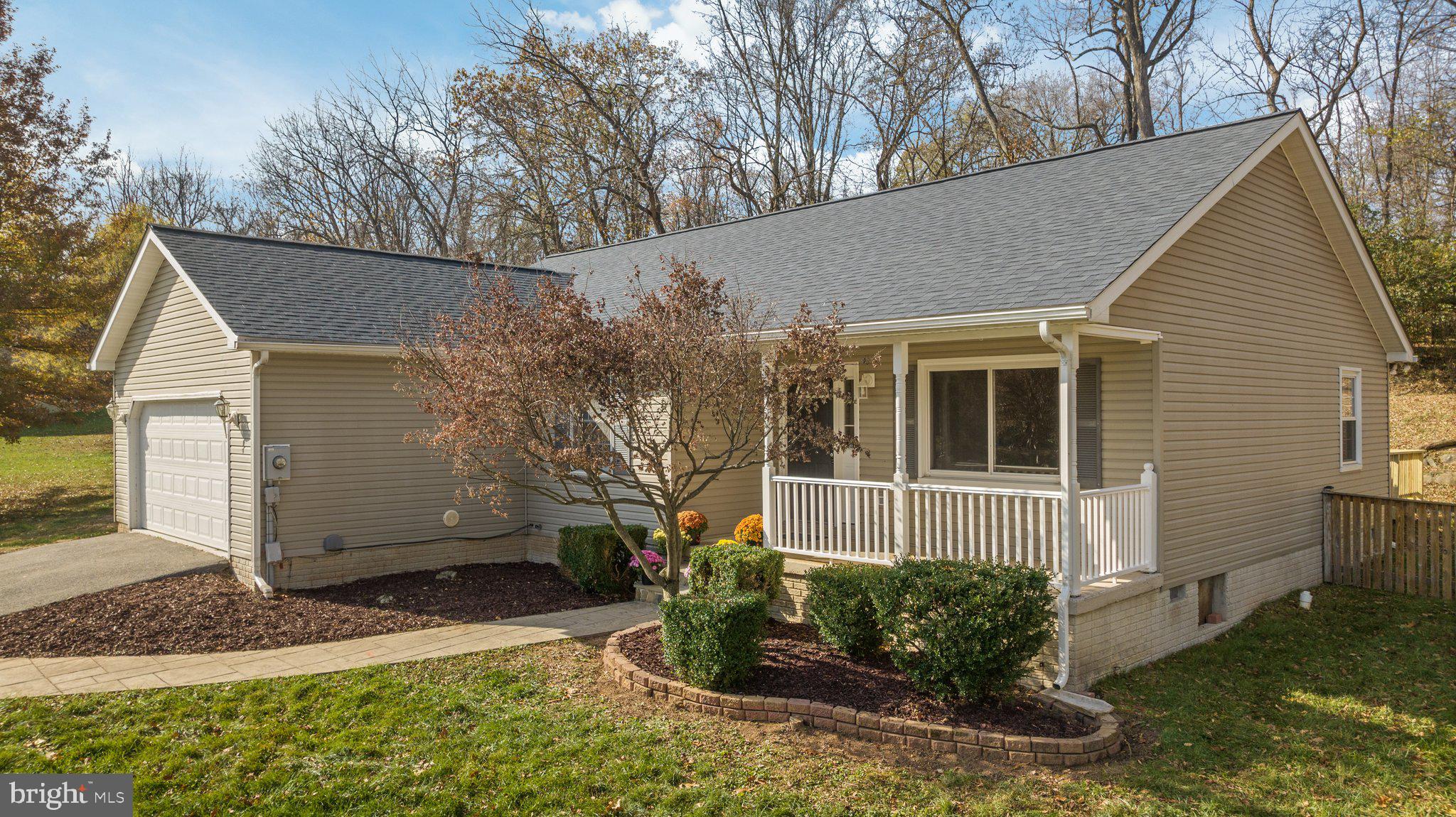 BENTWOOD ESTATES - Residential