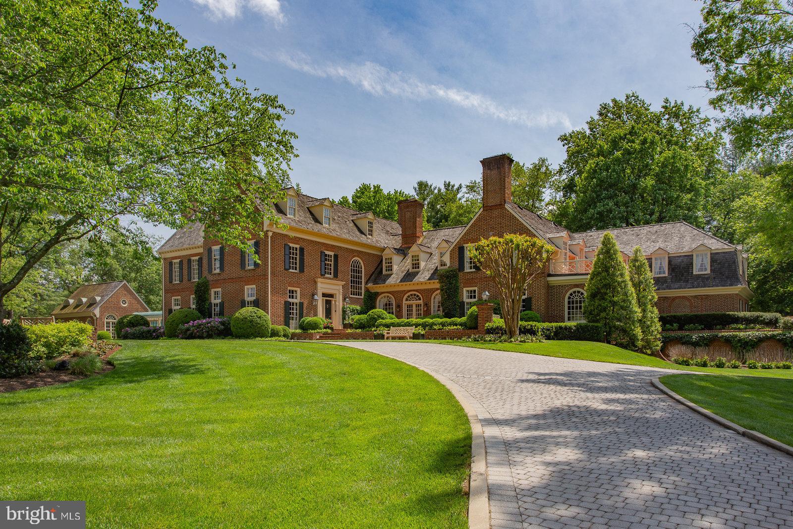 SADDLE RIDGE - Residential