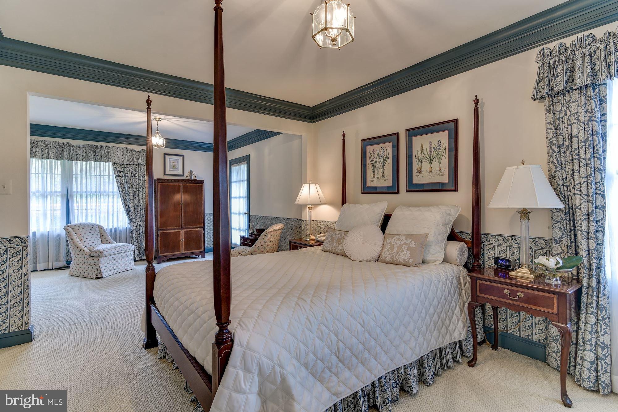 SADDLE RIDGE - Residential