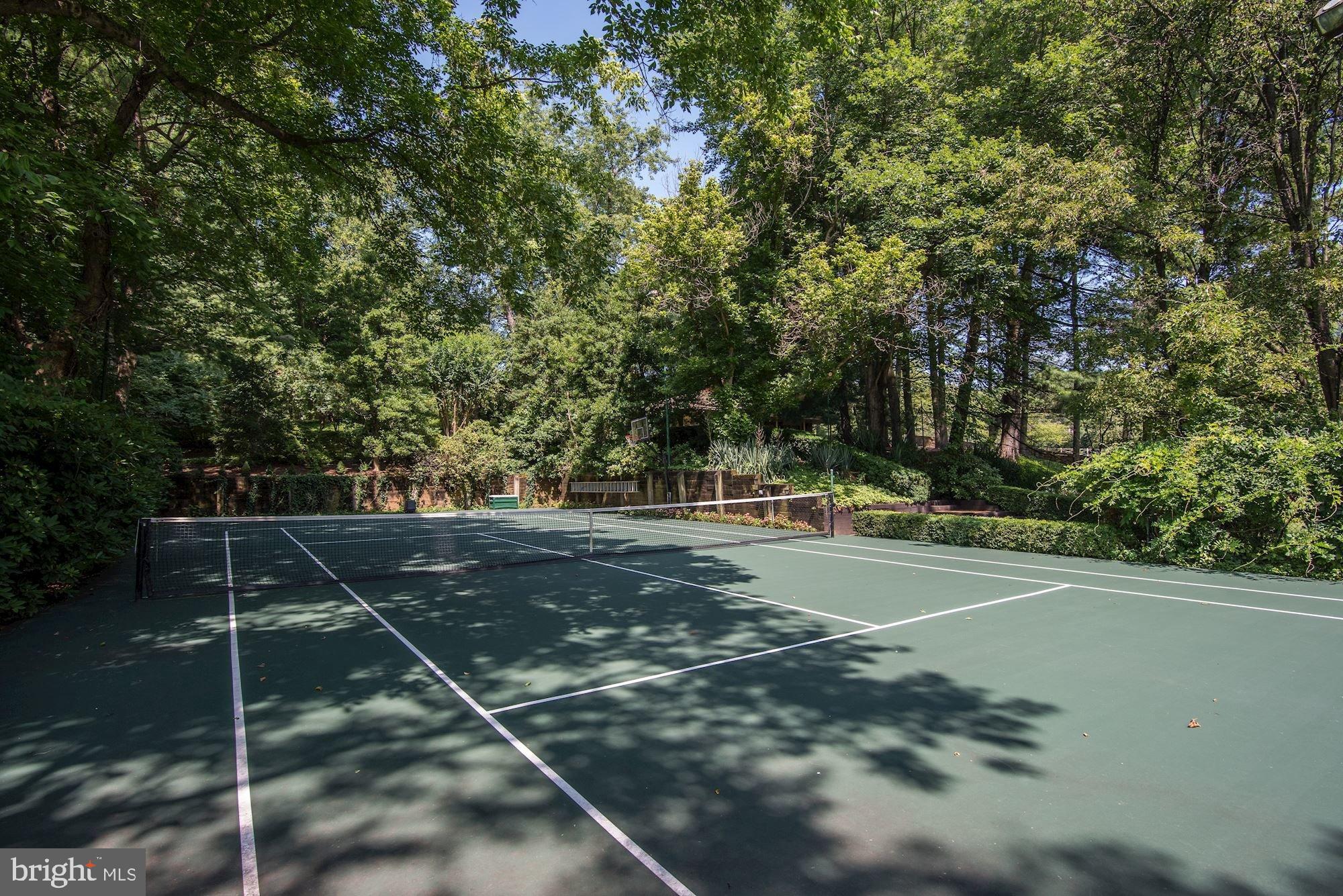 SADDLE RIDGE - Residential