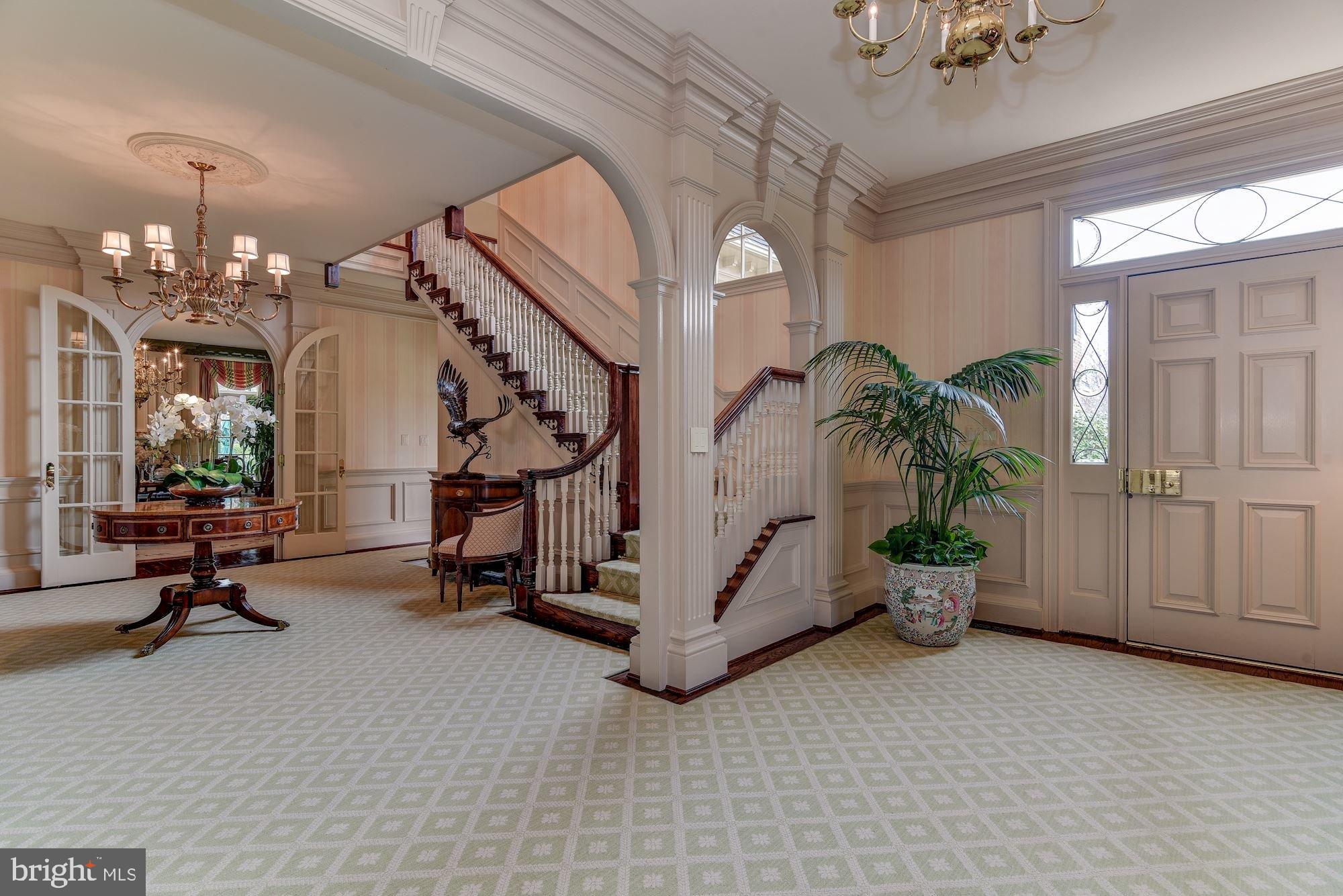 SADDLE RIDGE - Residential