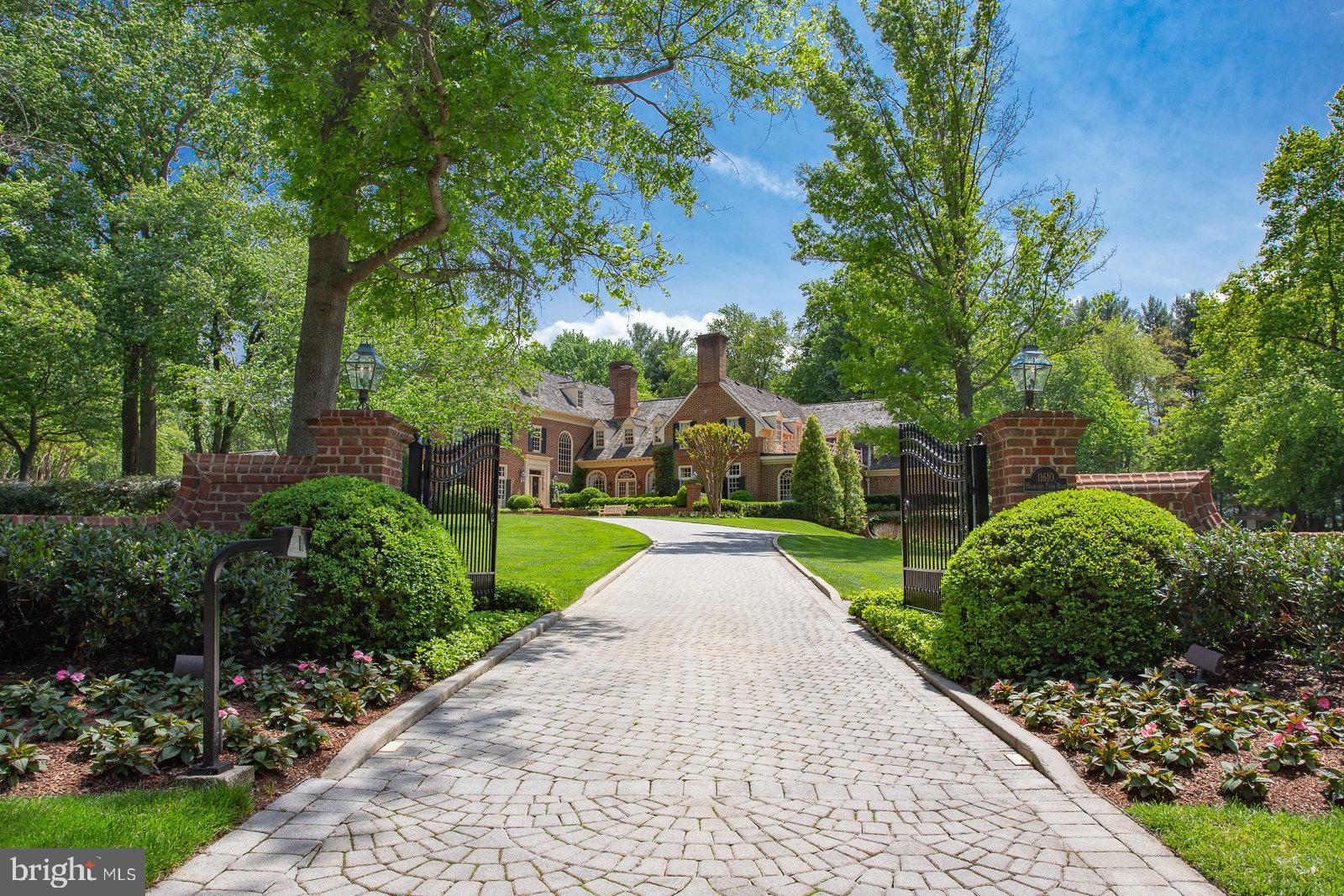 SADDLE RIDGE - Residential