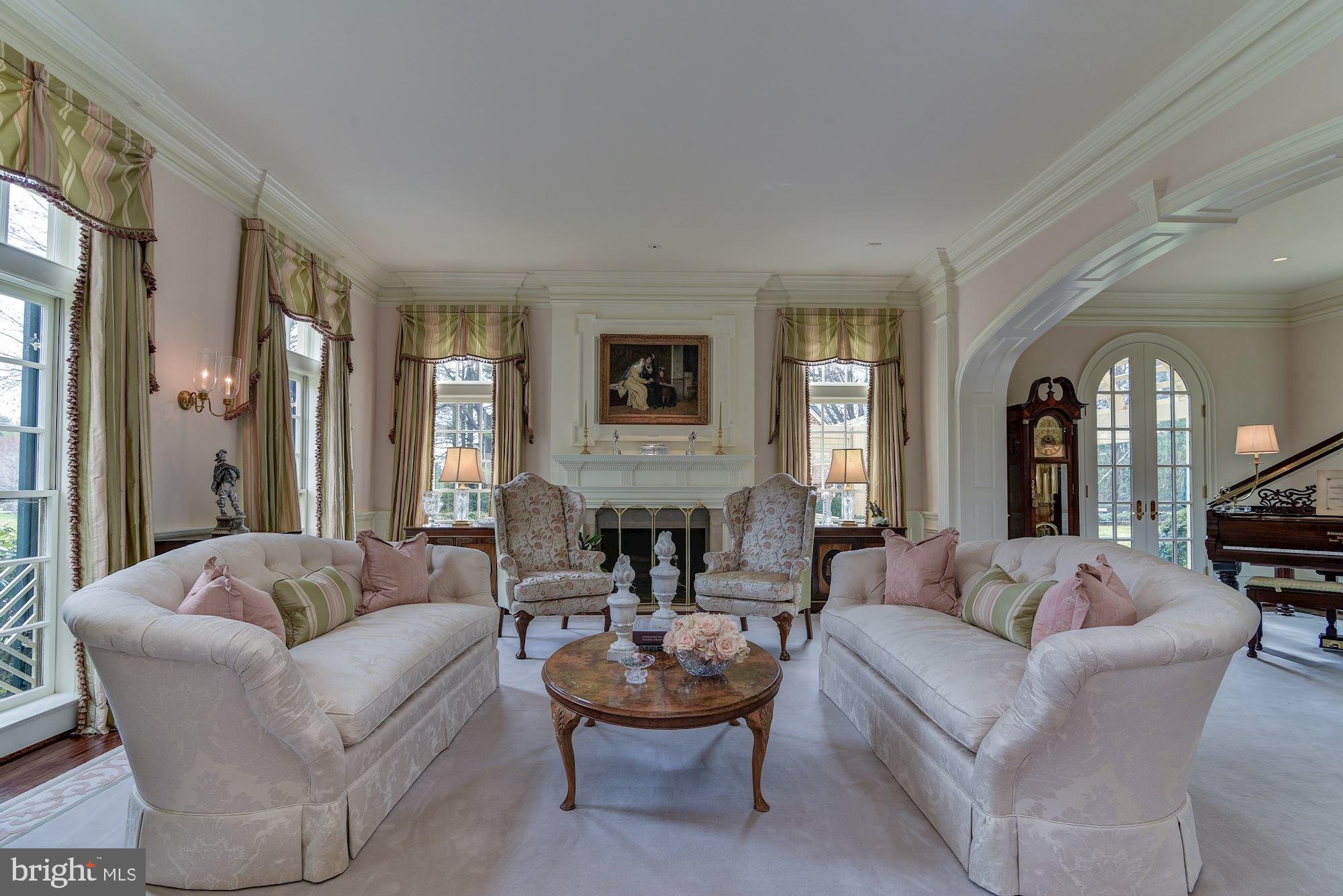 SADDLE RIDGE - Residential