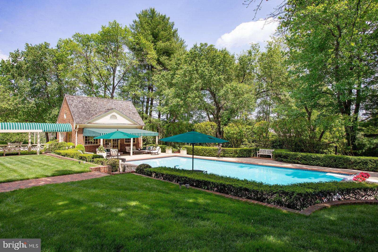 SADDLE RIDGE - Residential