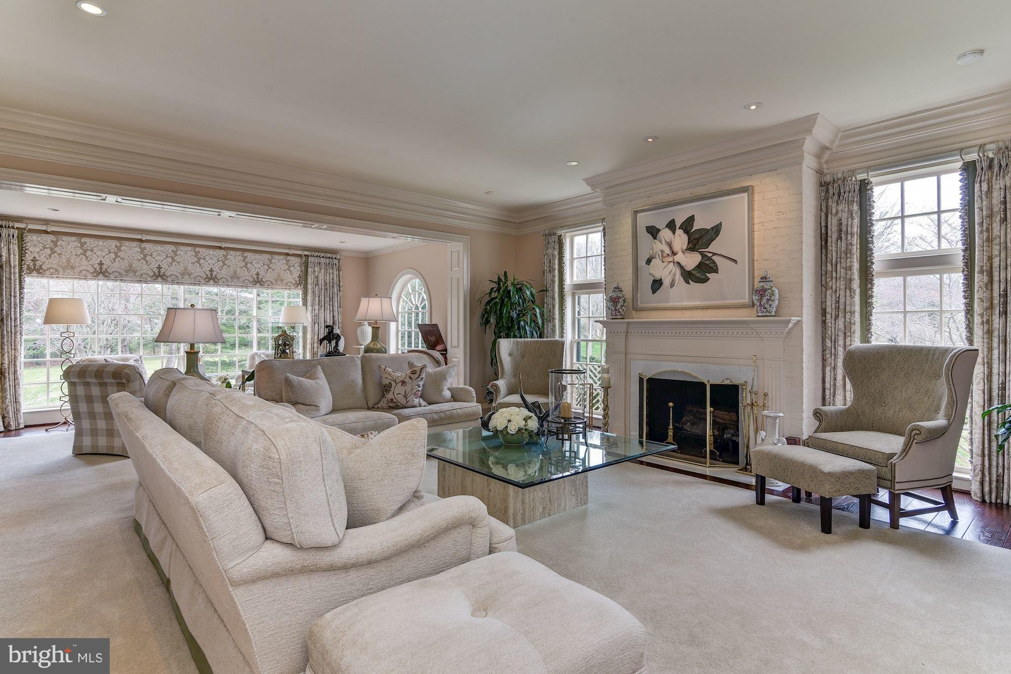 SADDLE RIDGE - Residential