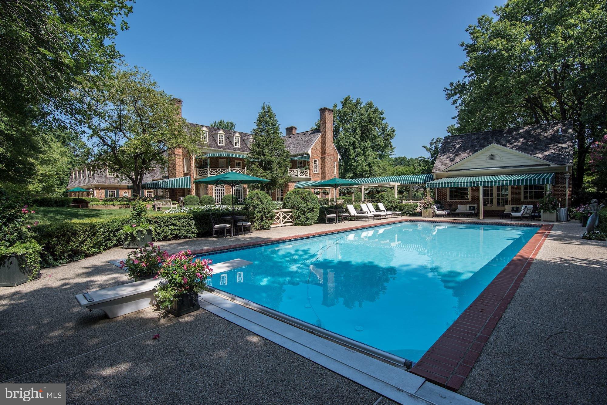 SADDLE RIDGE - Residential