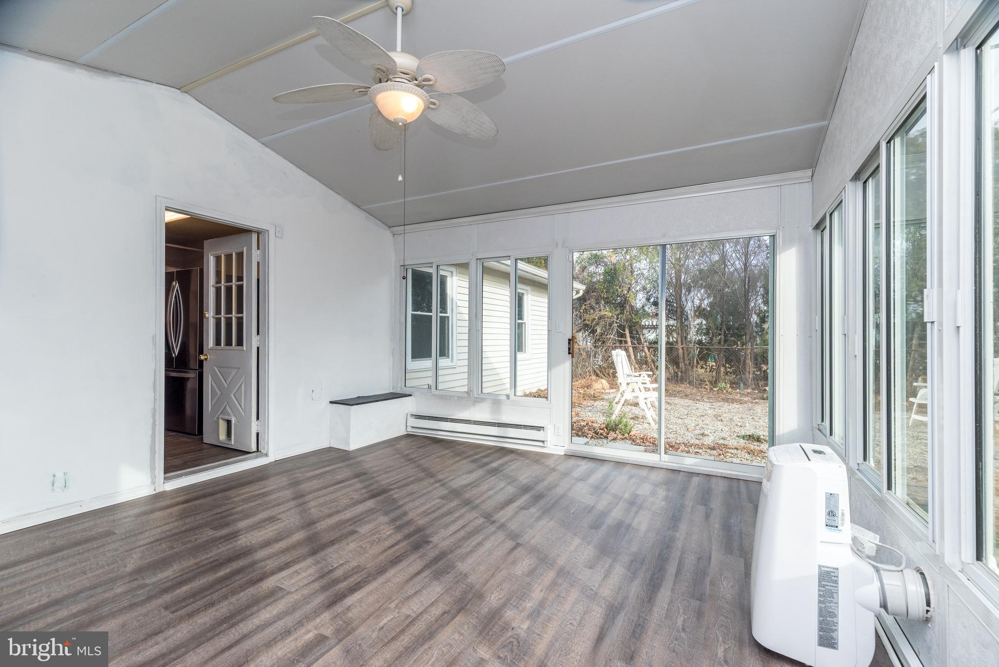 CROYDON ACRES - Residential