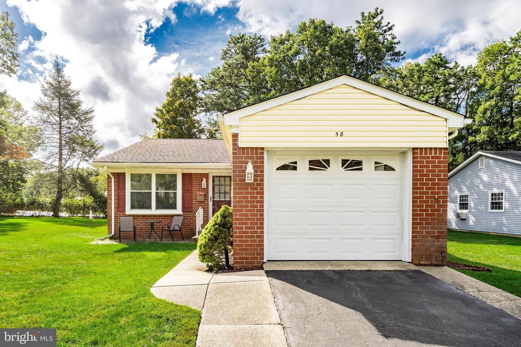 Photo of 58 Bowie Dr, MANCHESTER, NJ 08759 (MLS # NJOC2037636)