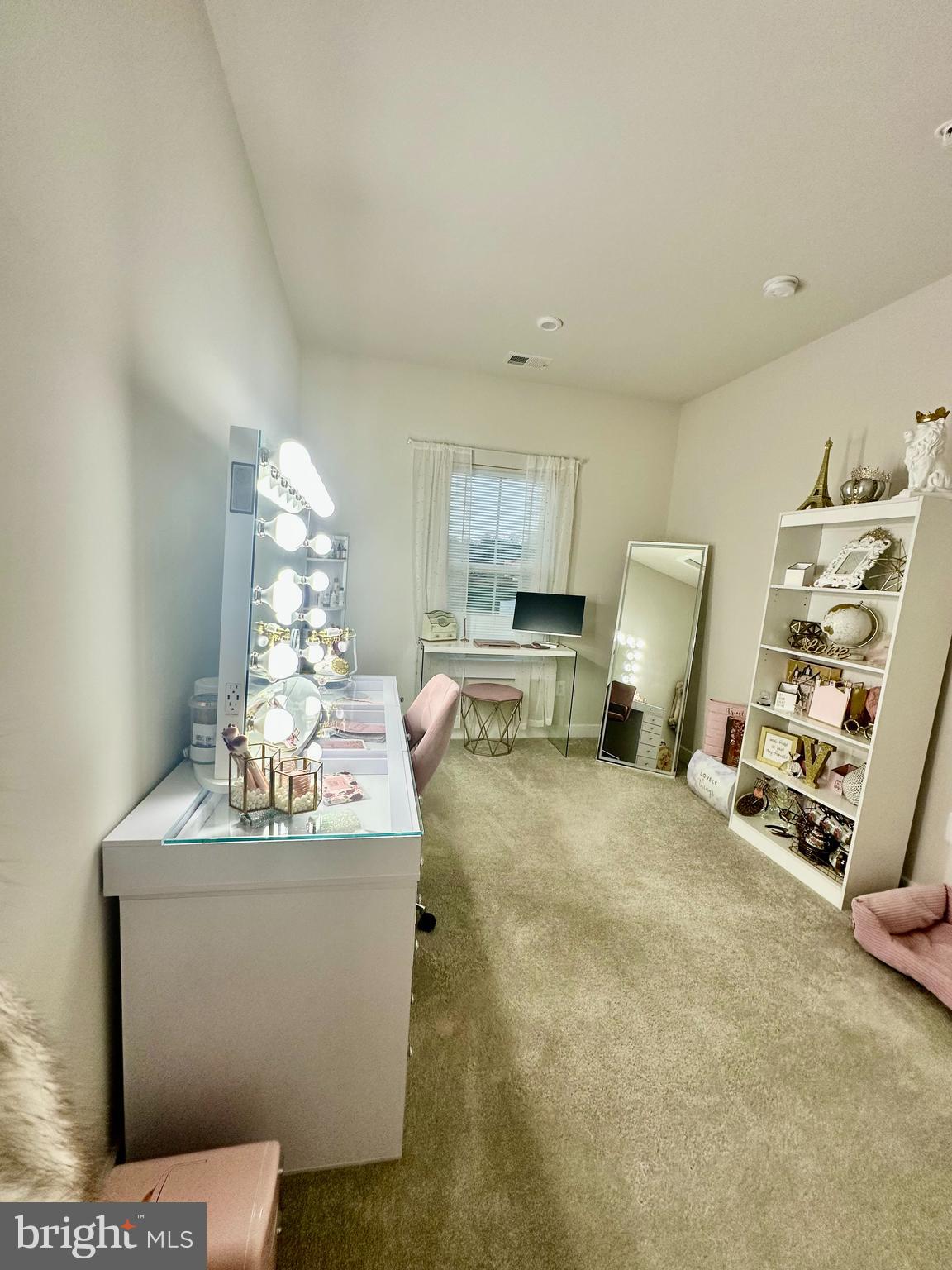 JAMES RUN TOWNHOMES - Residential