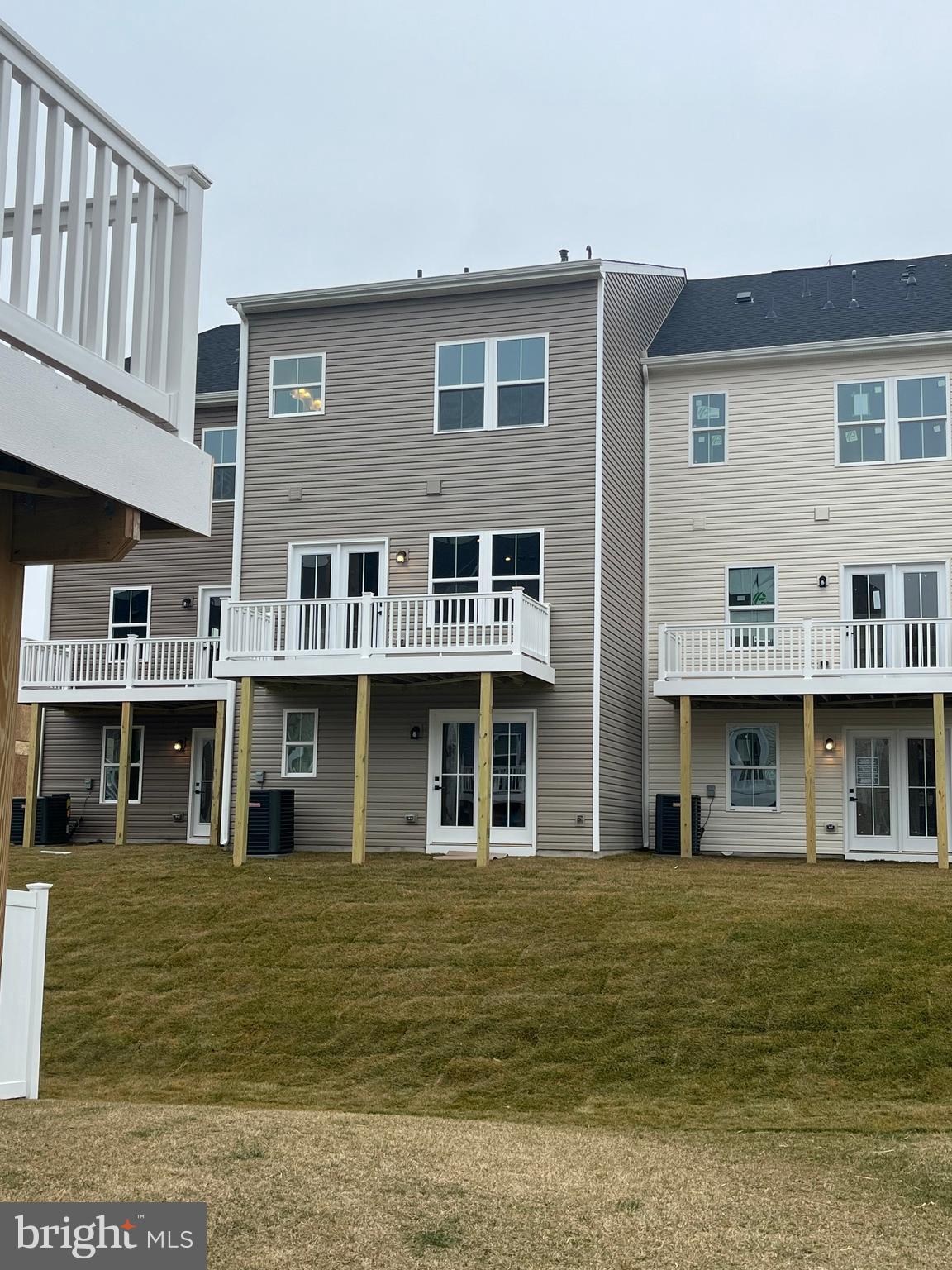 JAMES RUN TOWNHOMES - Residential