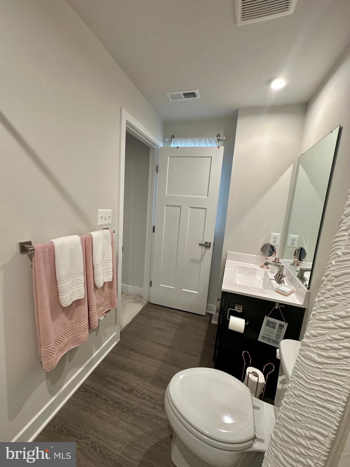 JAMES RUN TOWNHOMES - Residential