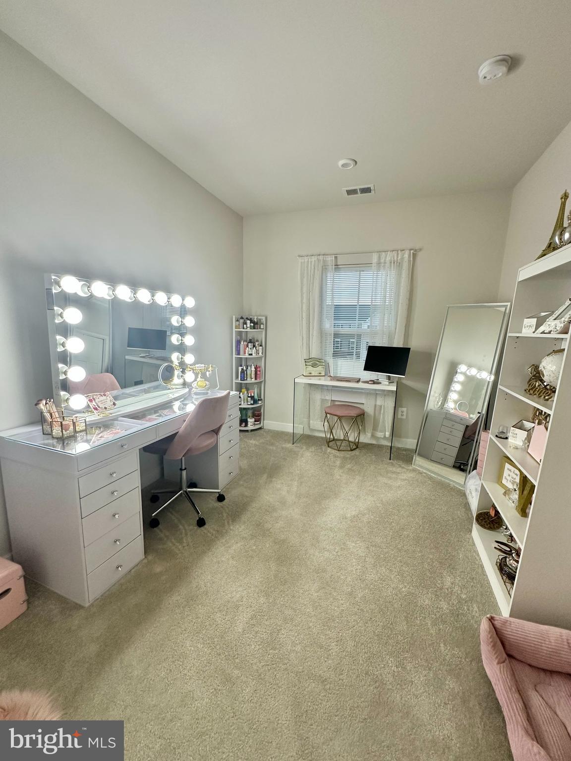 JAMES RUN TOWNHOMES - Residential