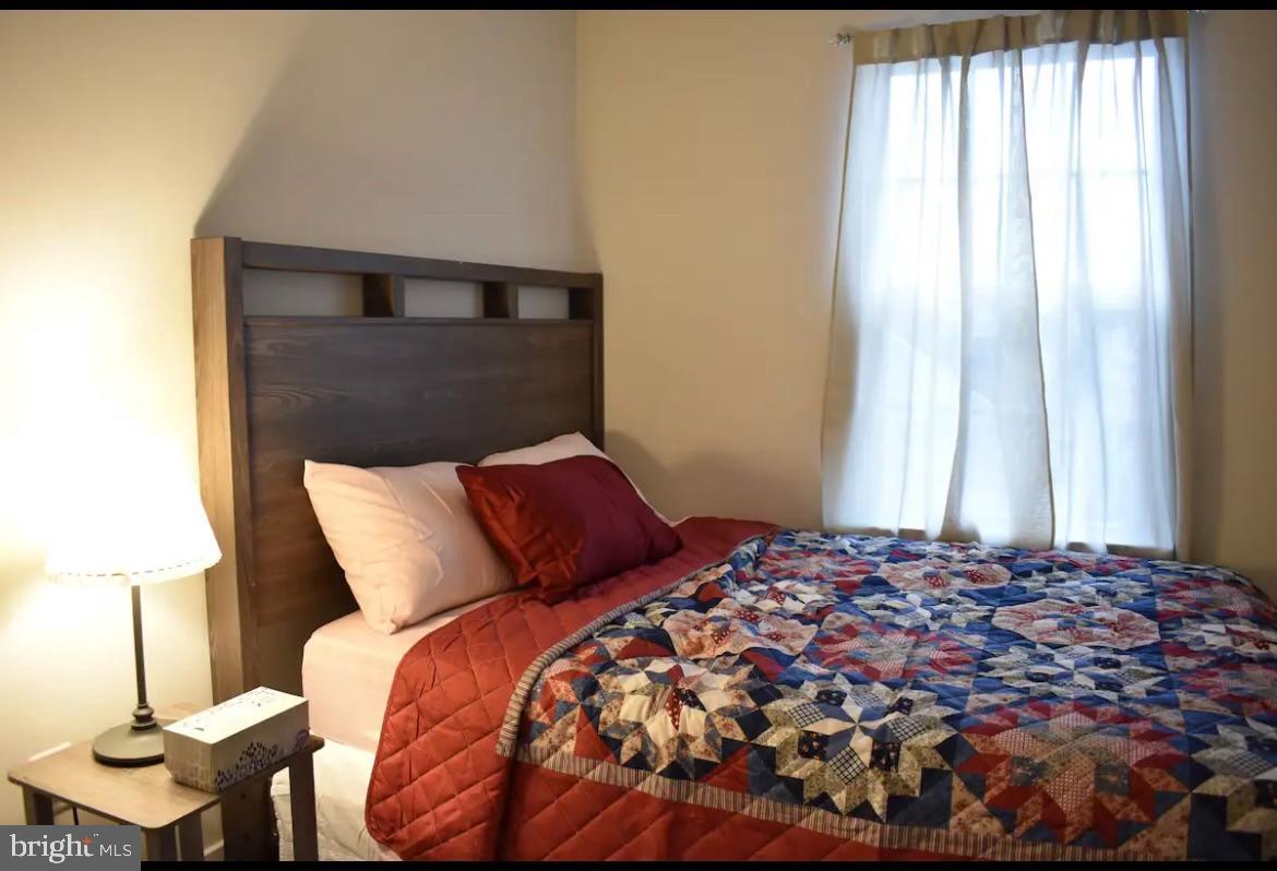 POTOMAC STATION - Residential Lease