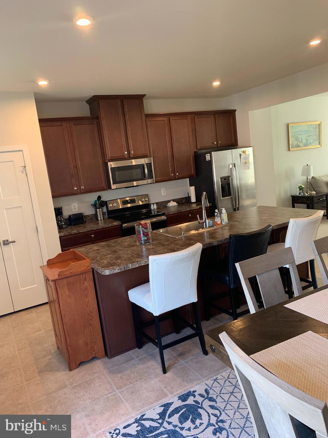 POTOMAC STATION - Residential Lease