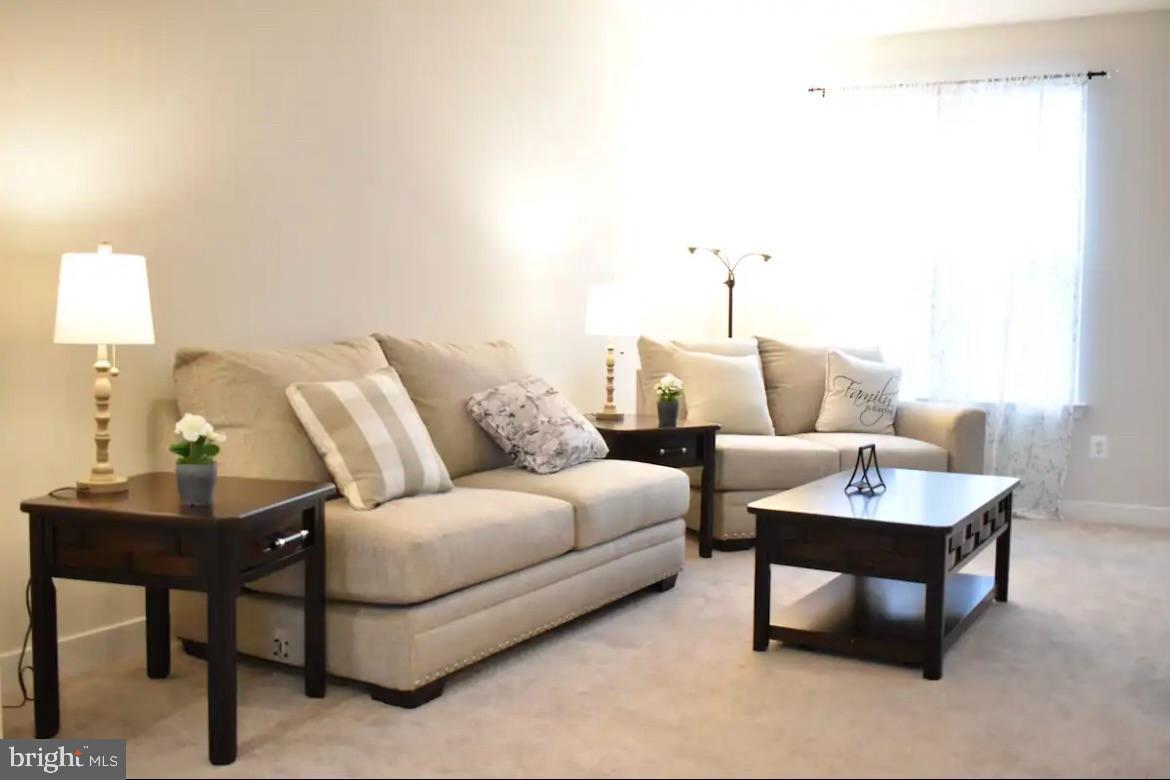 POTOMAC STATION - Residential Lease