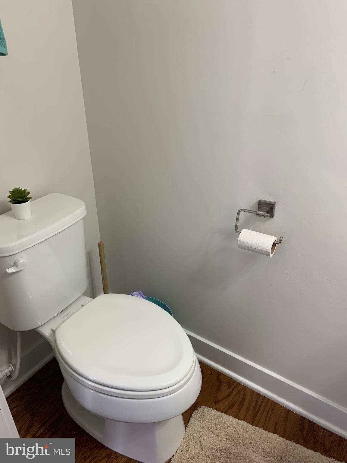 POTOMAC STATION - Residential Lease