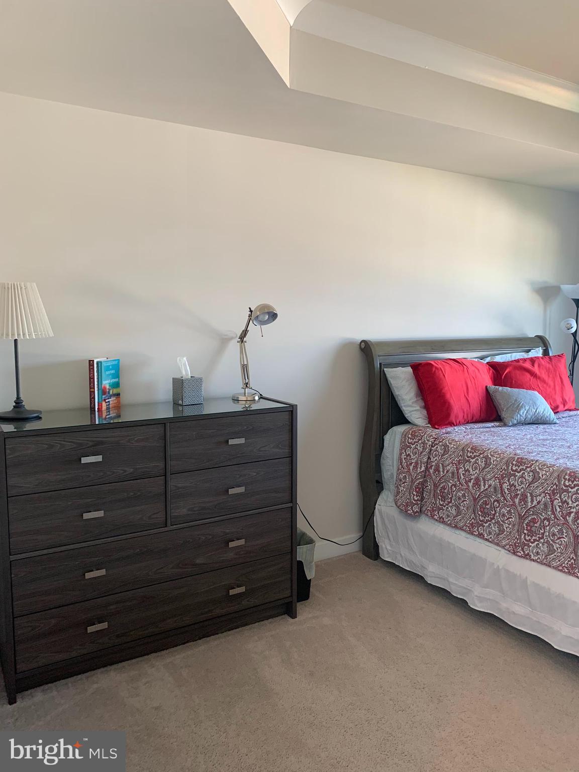 POTOMAC STATION - Residential Lease