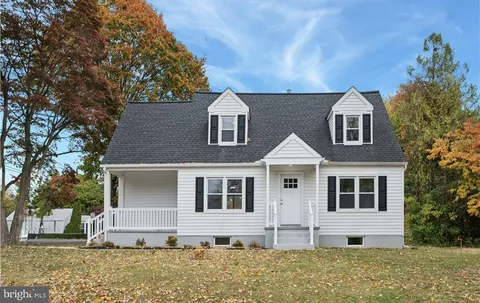 1721 Naamans Creek Road, Upper Chichester, PA MLS: PADE2102900