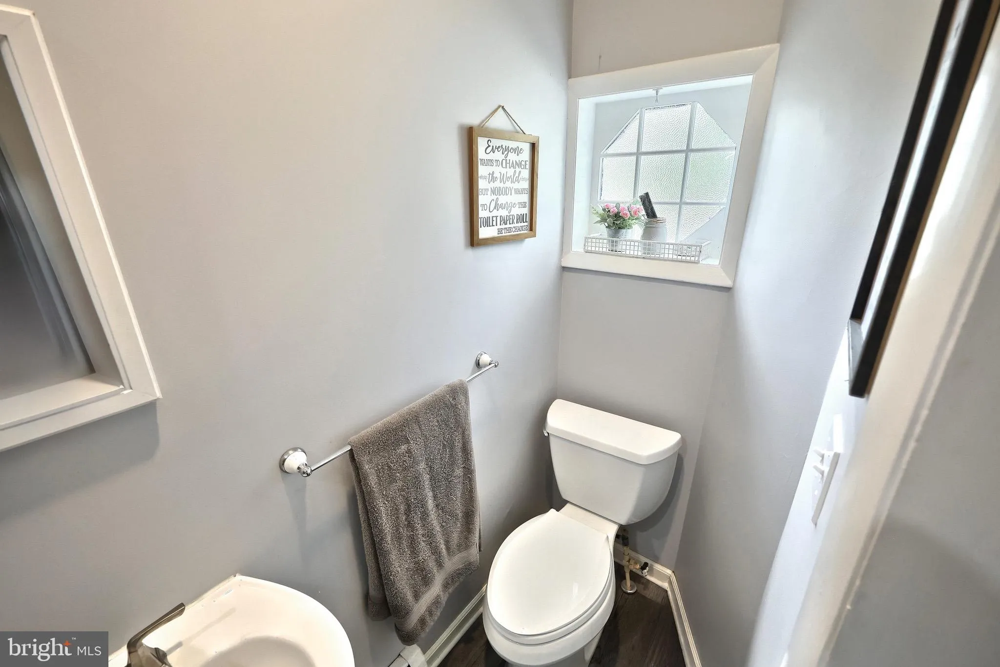 York, Pennsylvania 17402, United States, 4 Bedrooms Bedrooms, ,2 BathroomsBathrooms,Residential,Active,172889